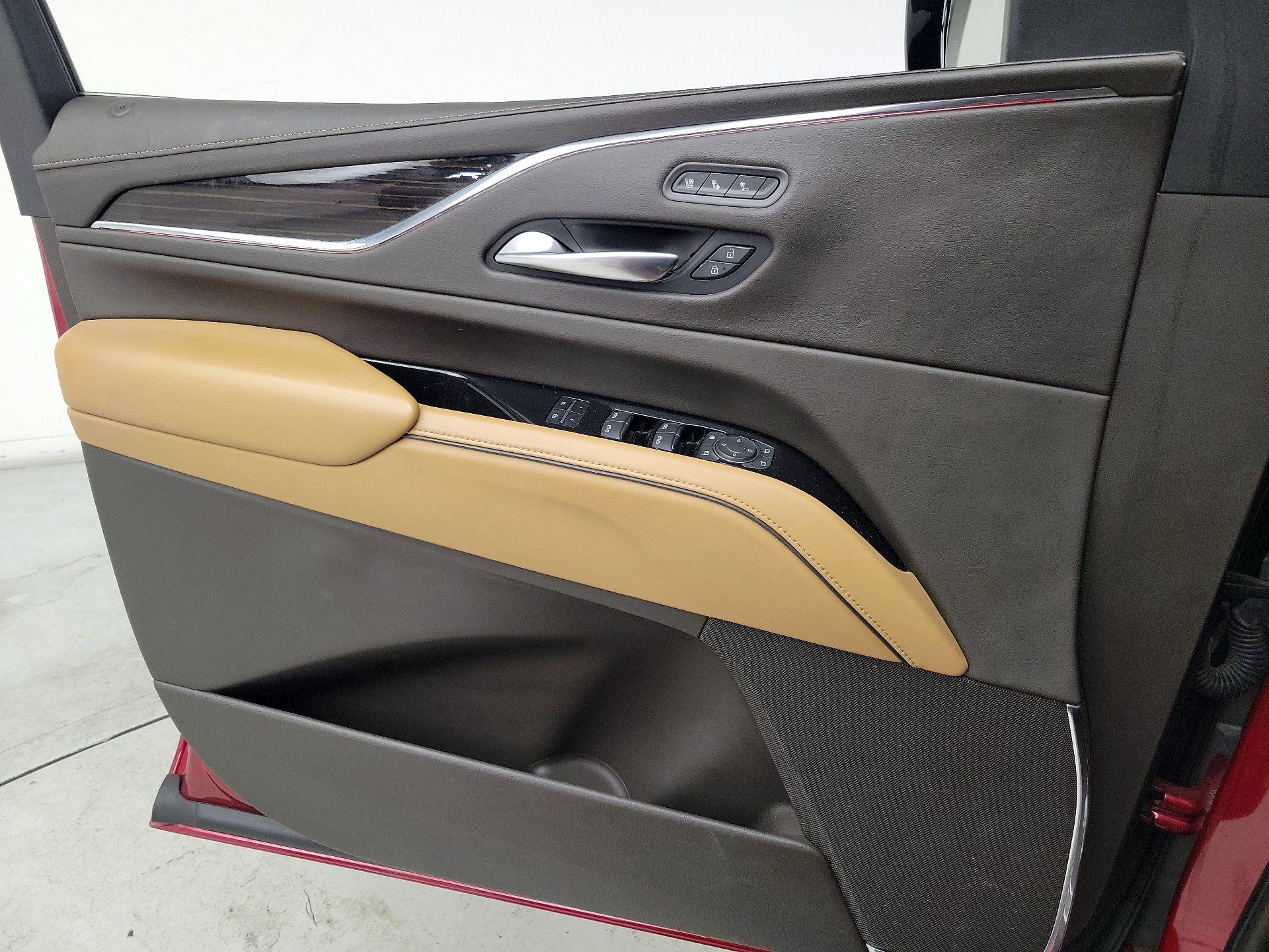 Thumbnail: 2021 Cadillac Escalade - 12
