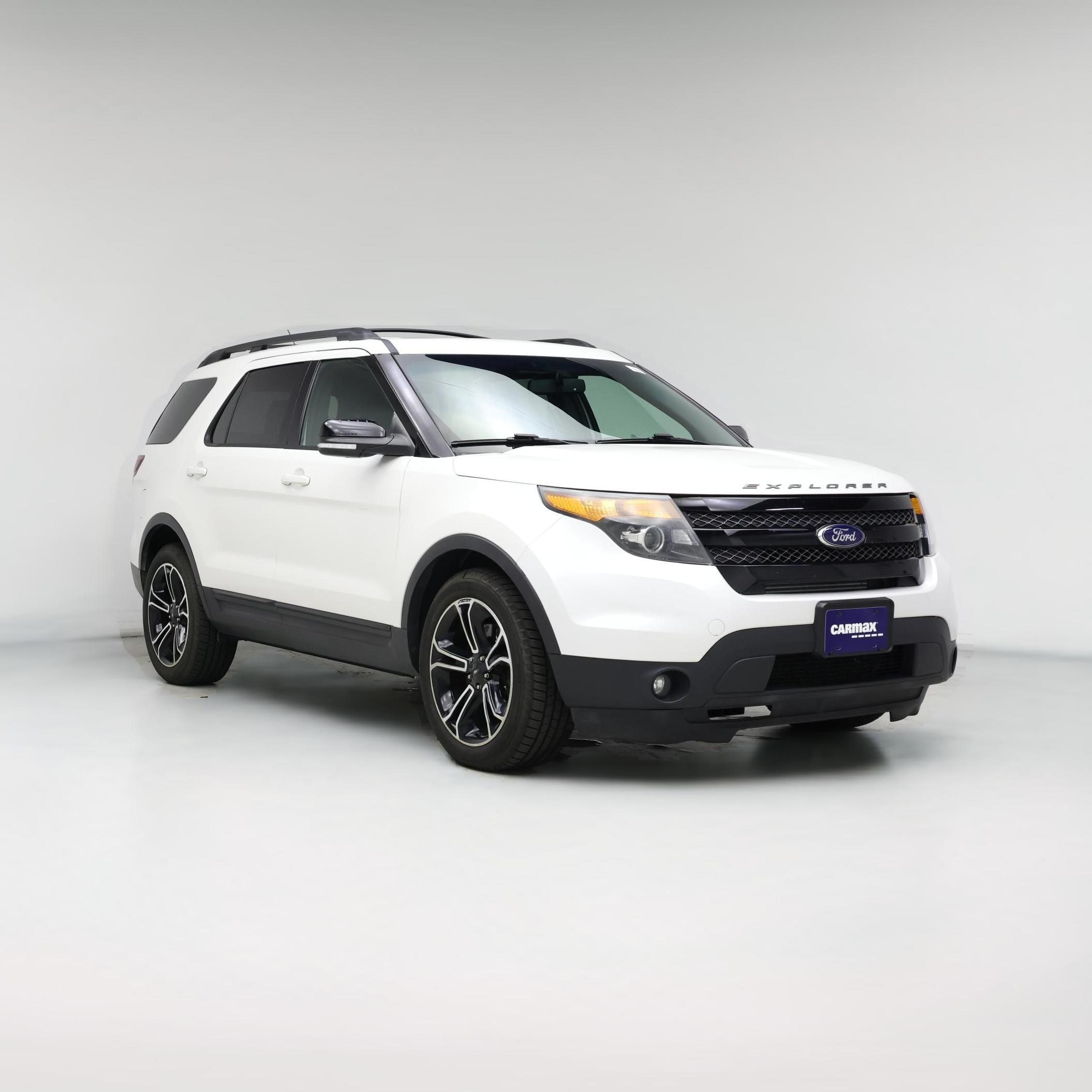 Thumbnail: 2015 Ford Explorer - 1