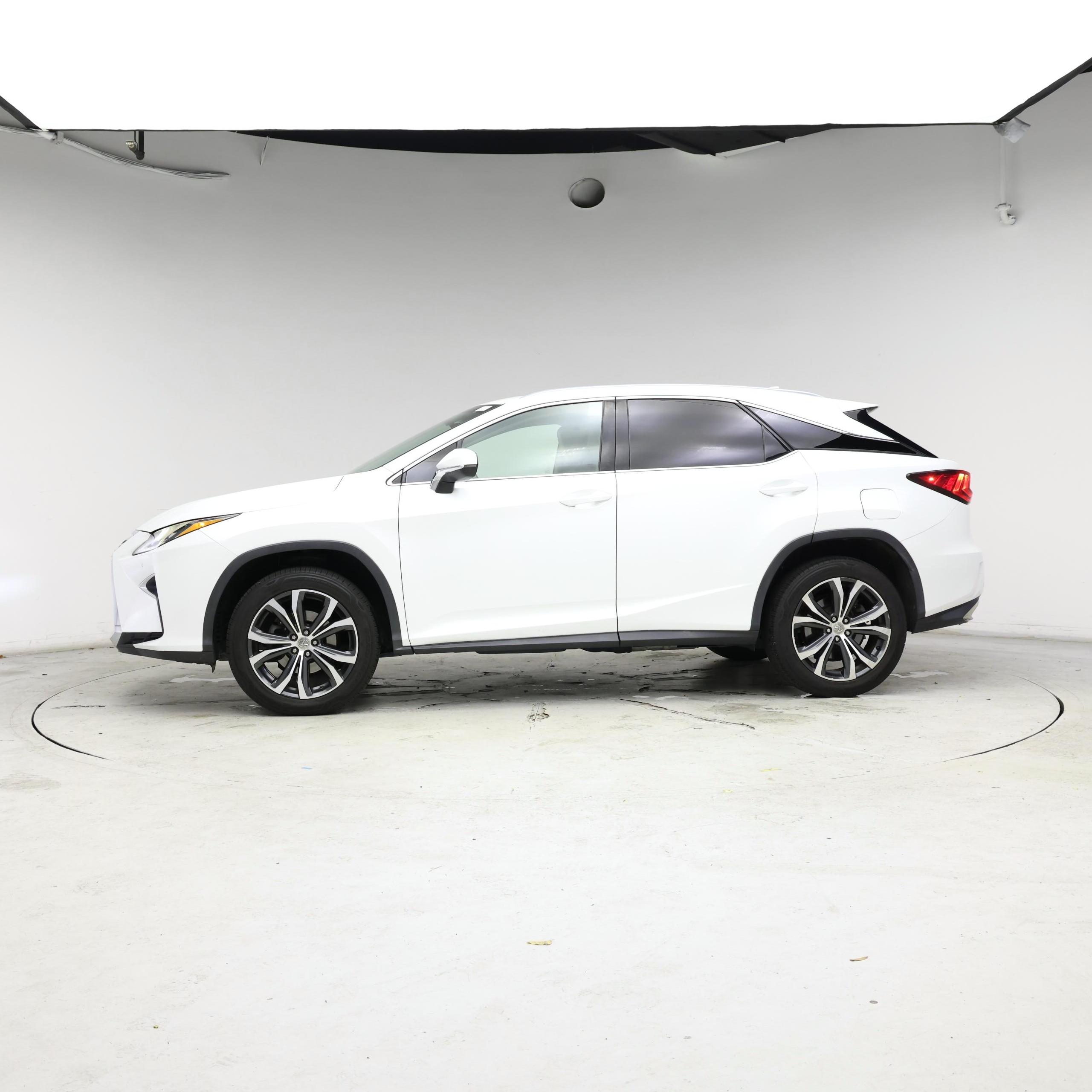 Thumbnail: 2016 Lexus RX - 3