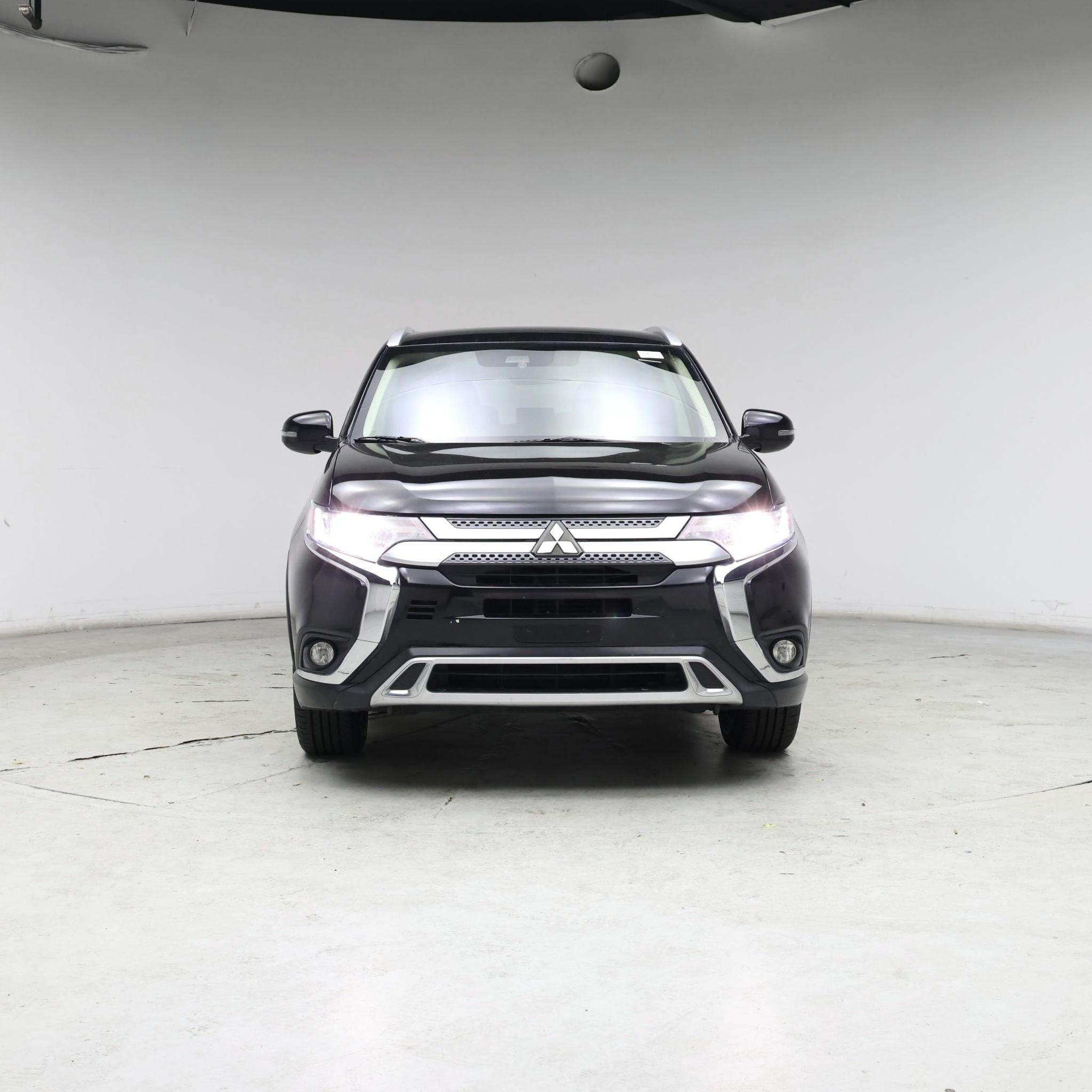 Thumbnail: 2020 Mitsubishi Outlander - 5