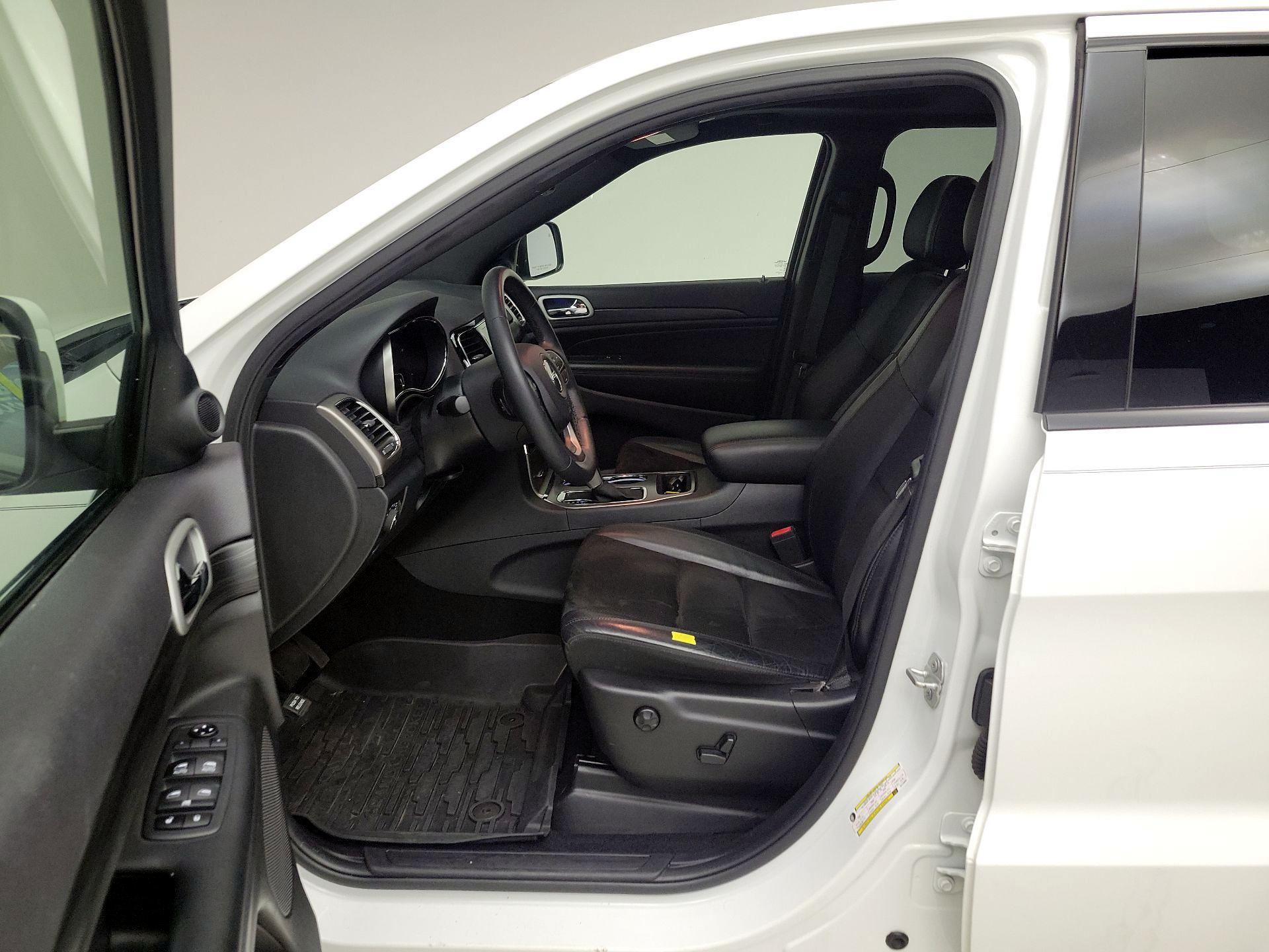 Thumbnail: 2019 Jeep Grand Cherokee - 11