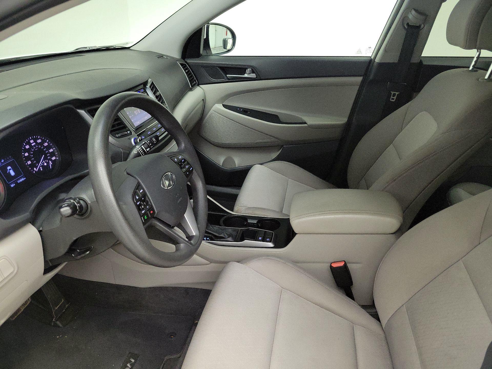 Thumbnail: 2016 Hyundai Tucson - 11