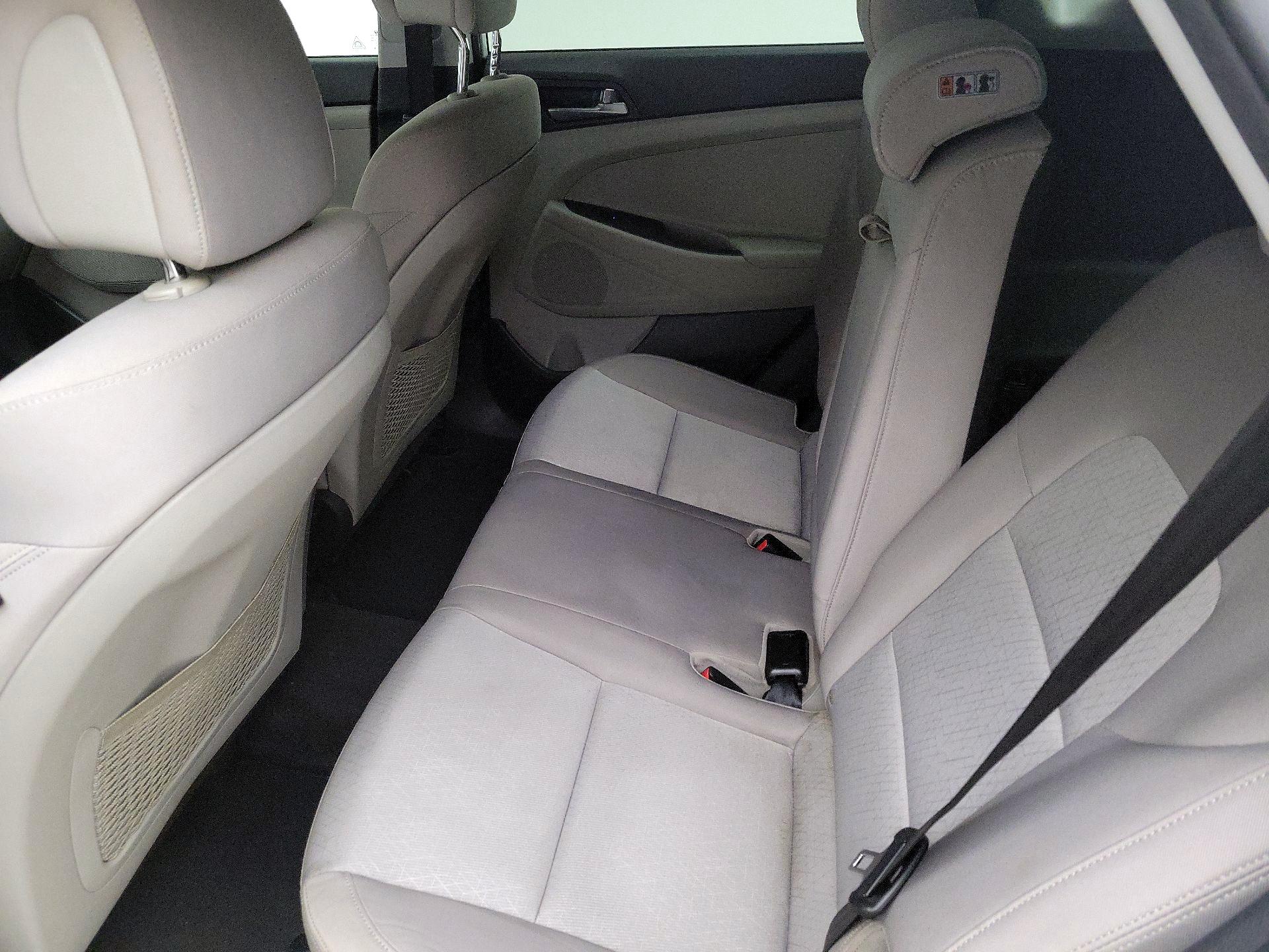 Thumbnail: 2016 Hyundai Tucson - 18