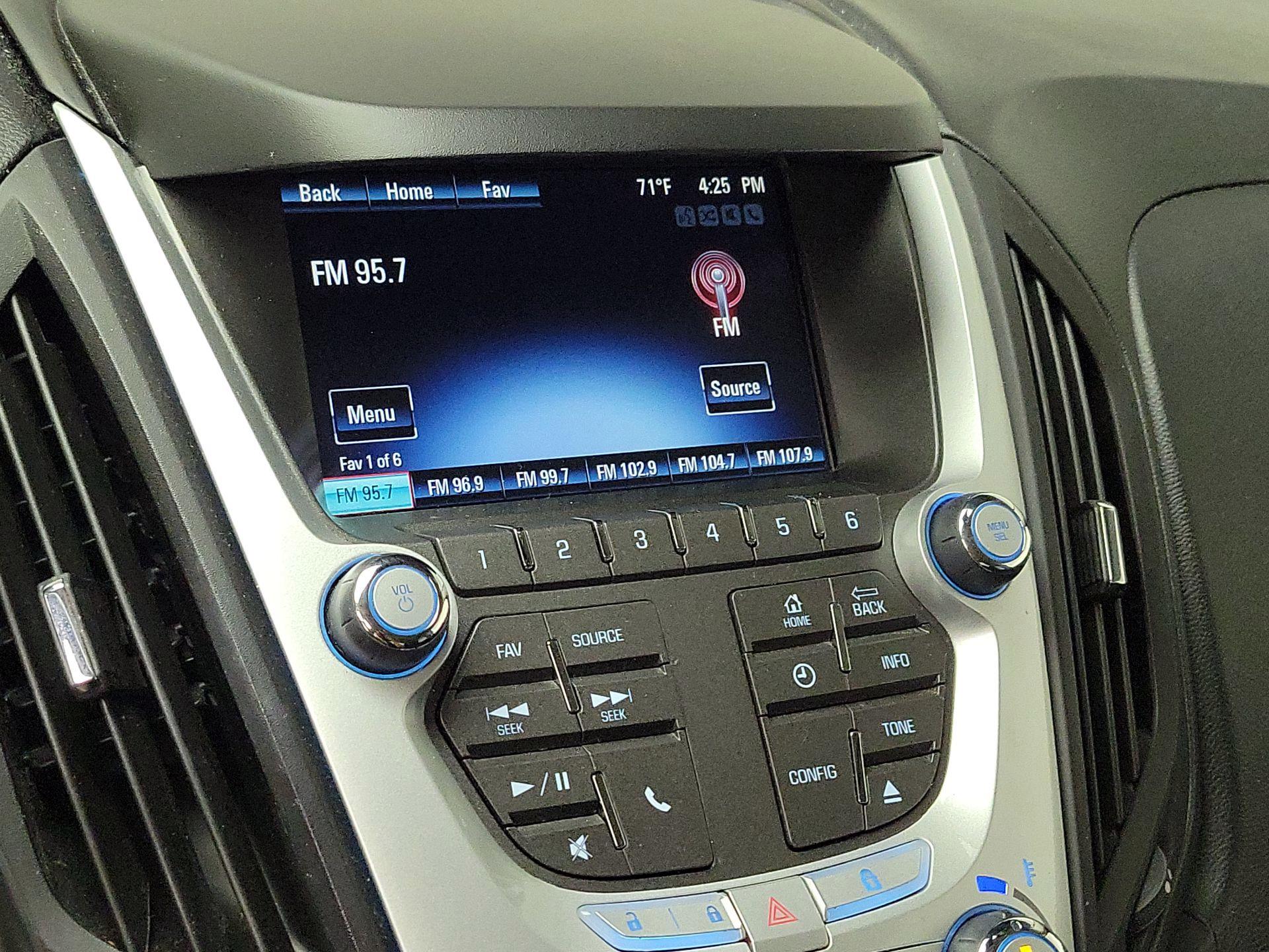 Thumbnail: 2015 Chevrolet Equinox - 15
