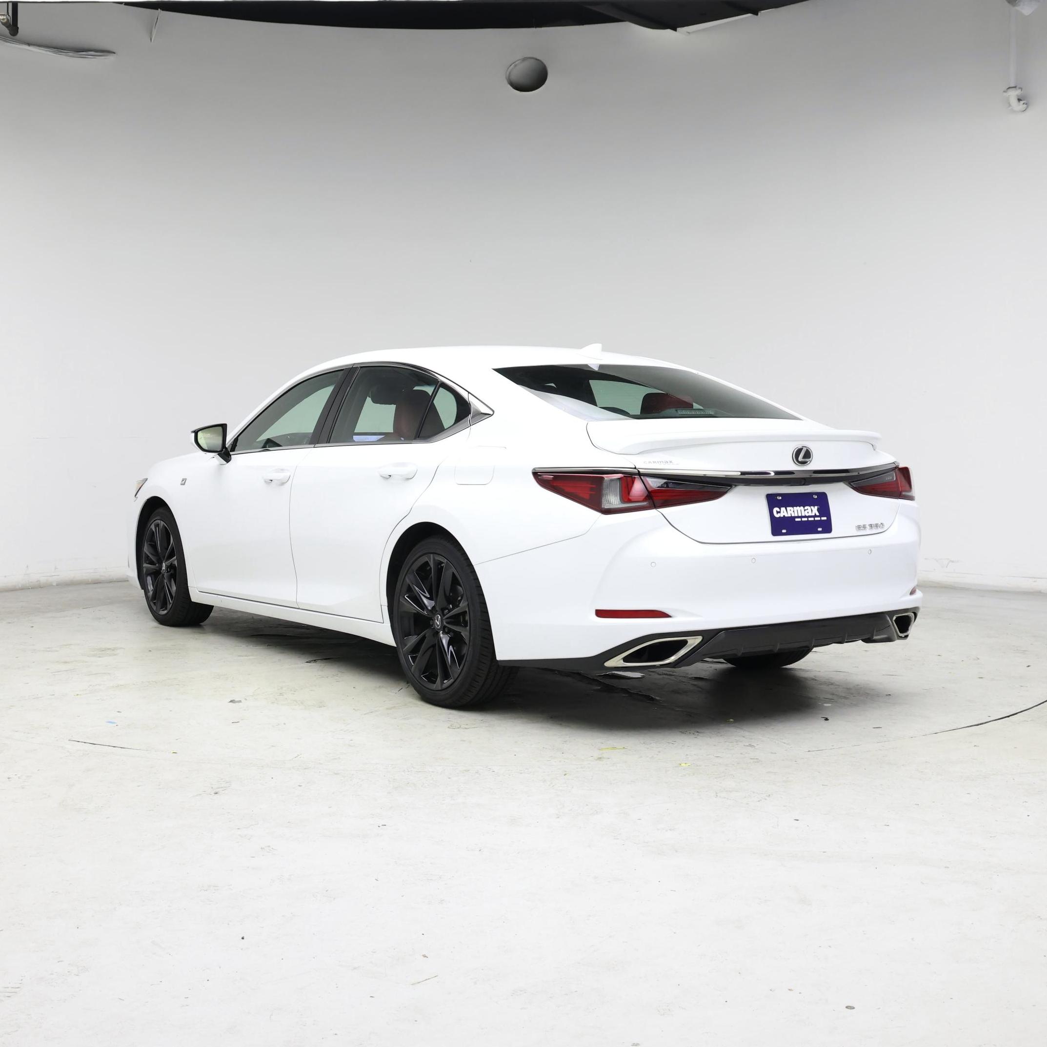 Thumbnail: 2023 Lexus ES - 2