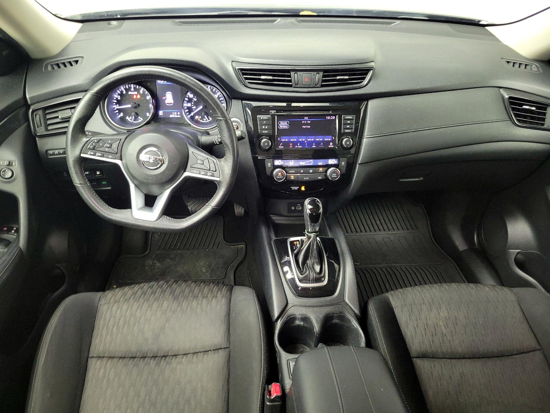 Thumbnail: 2018 Nissan Rogue - 9