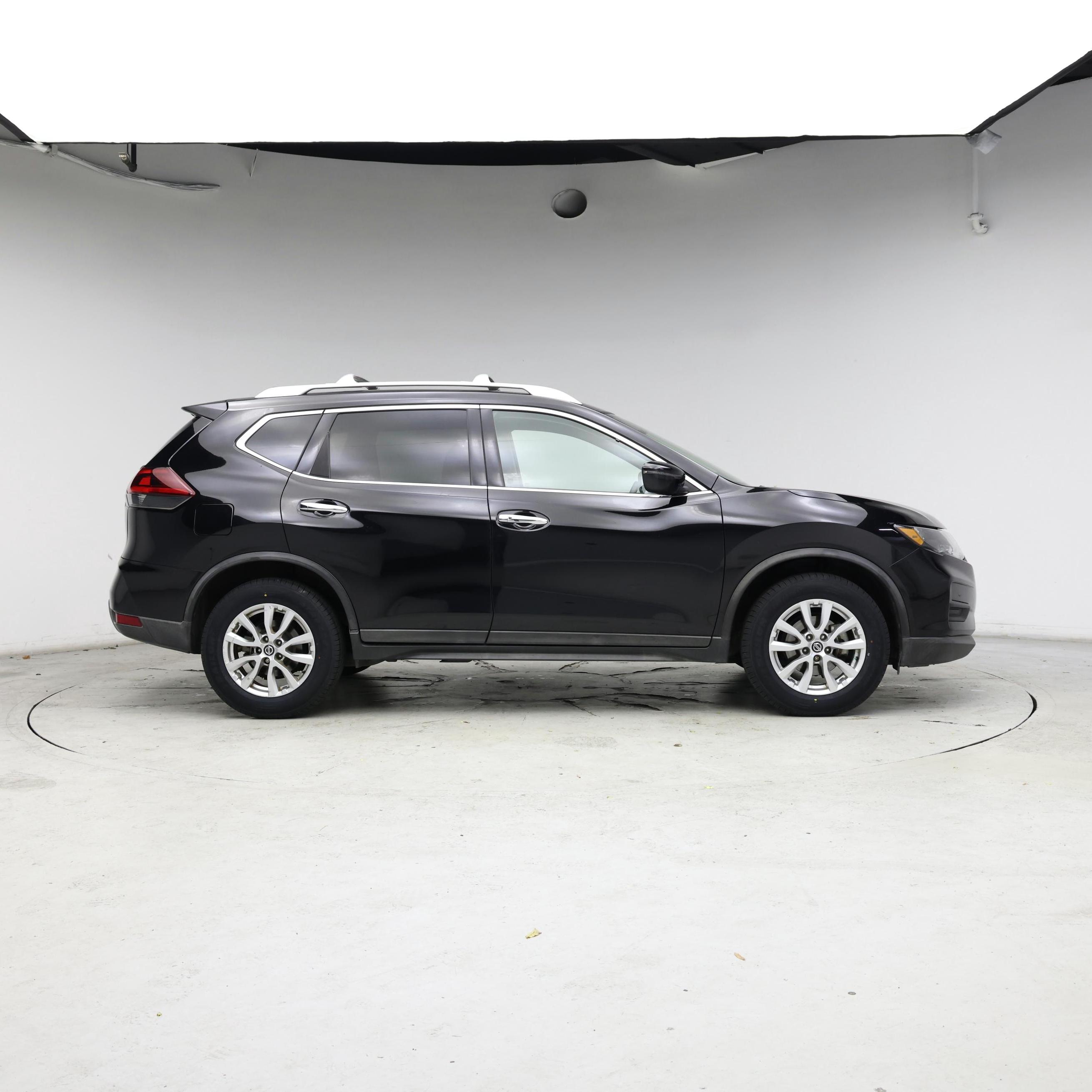 Thumbnail: 2018 Nissan Rogue - 7
