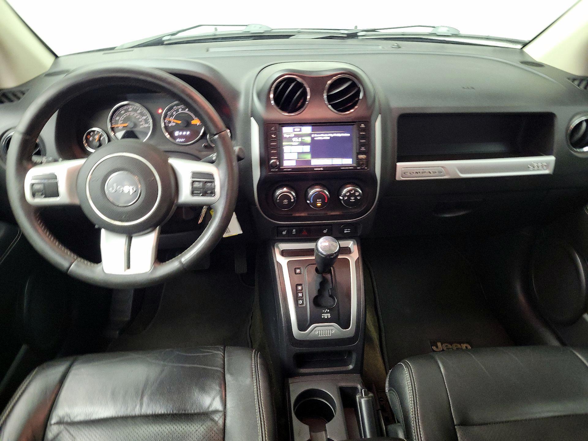 Thumbnail: 2017 Jeep Compass - 9