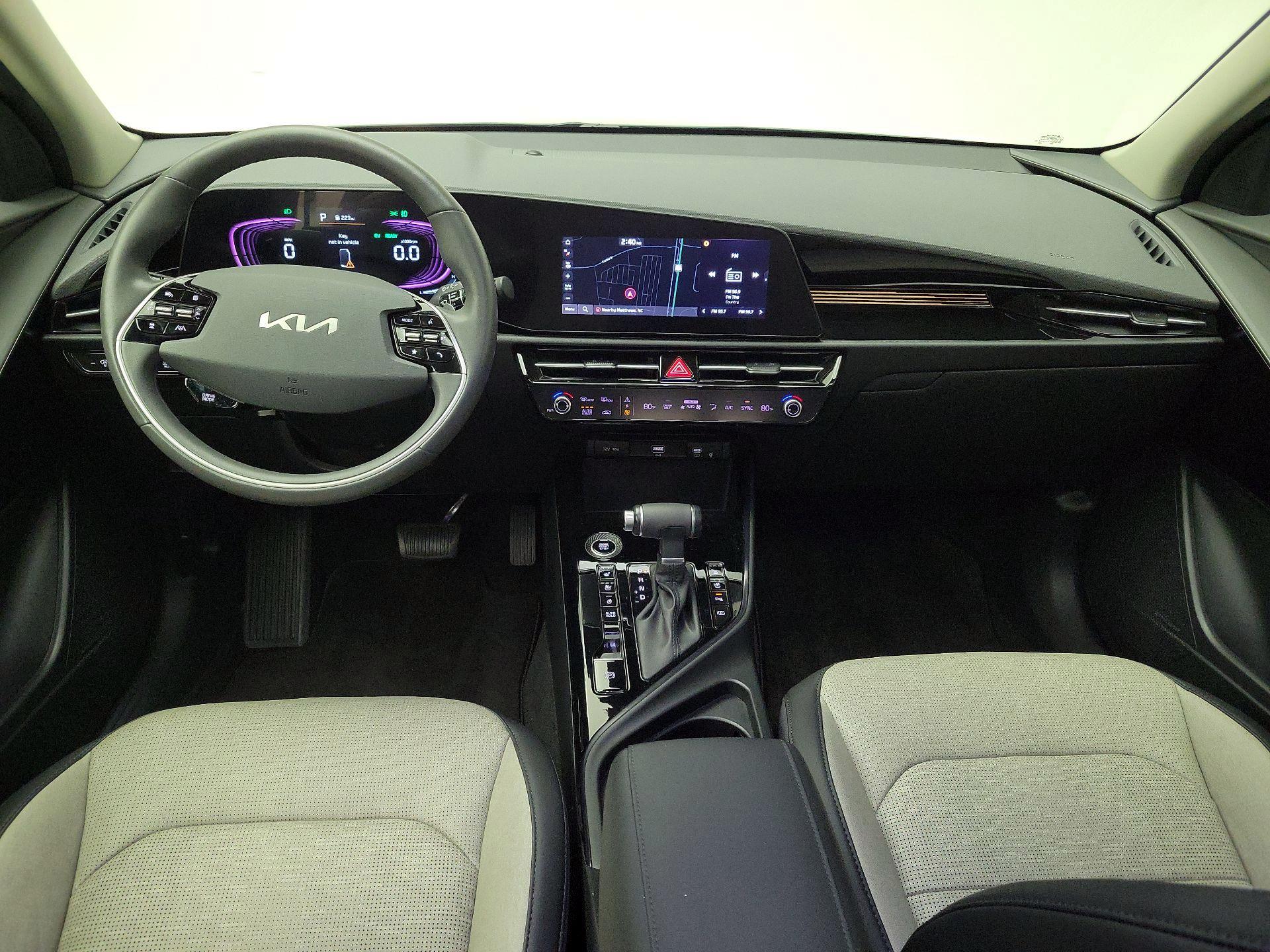 Thumbnail: 2023 Kia Niro - 9