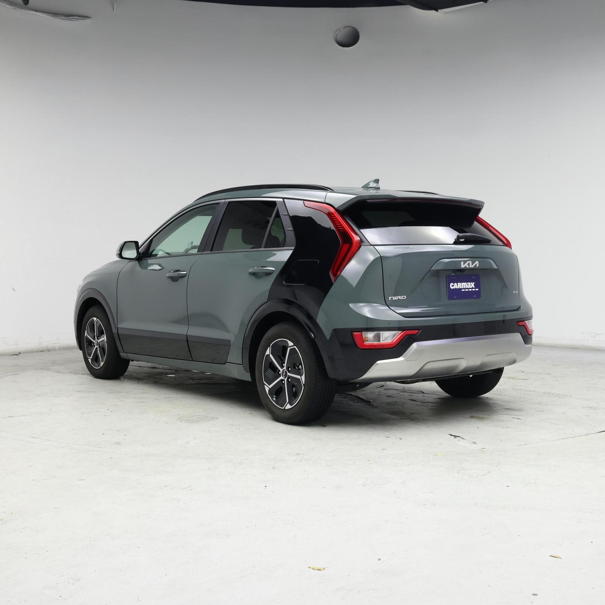 Thumbnail: 2023 Kia Niro - 2