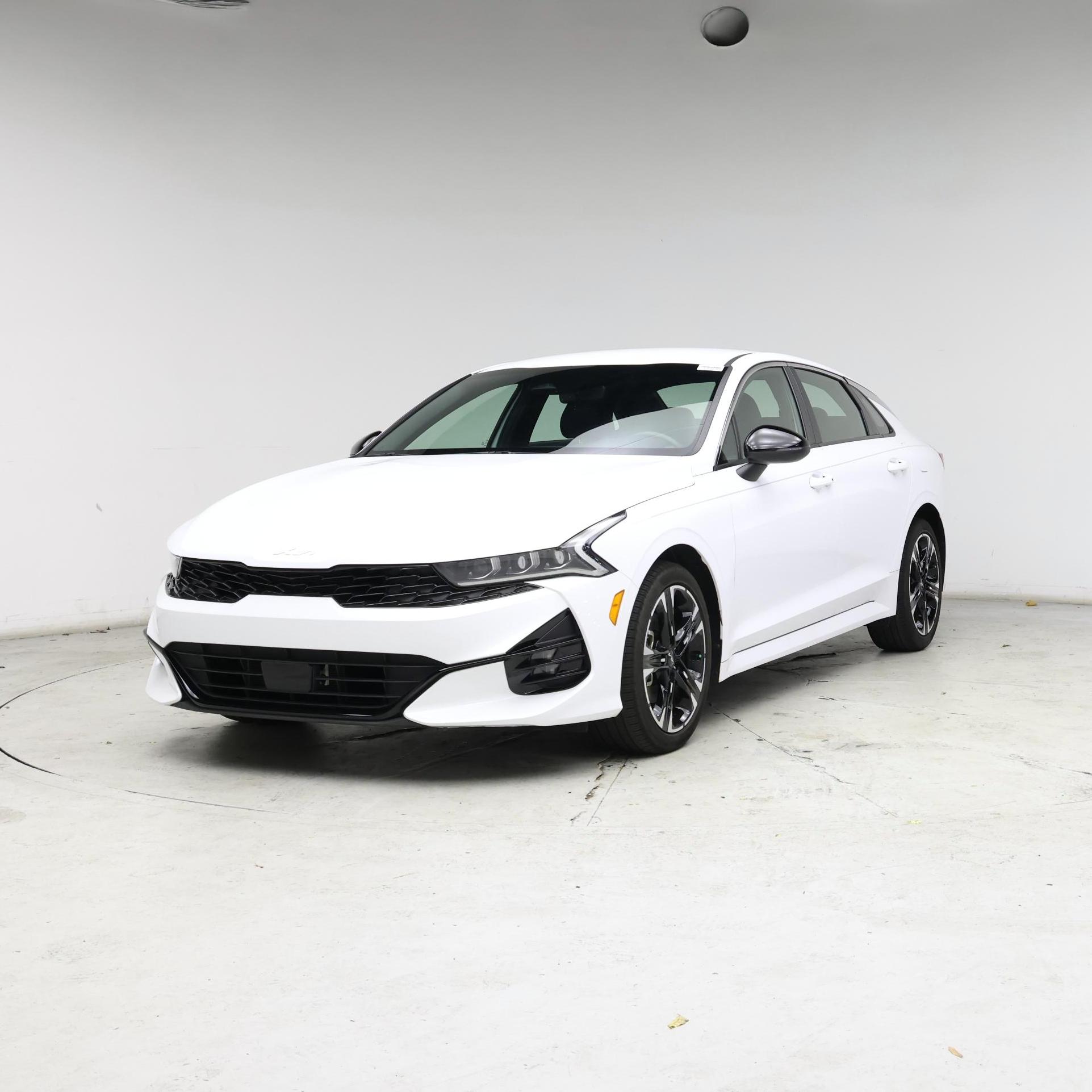 Thumbnail: 2023 Kia K5 - 4