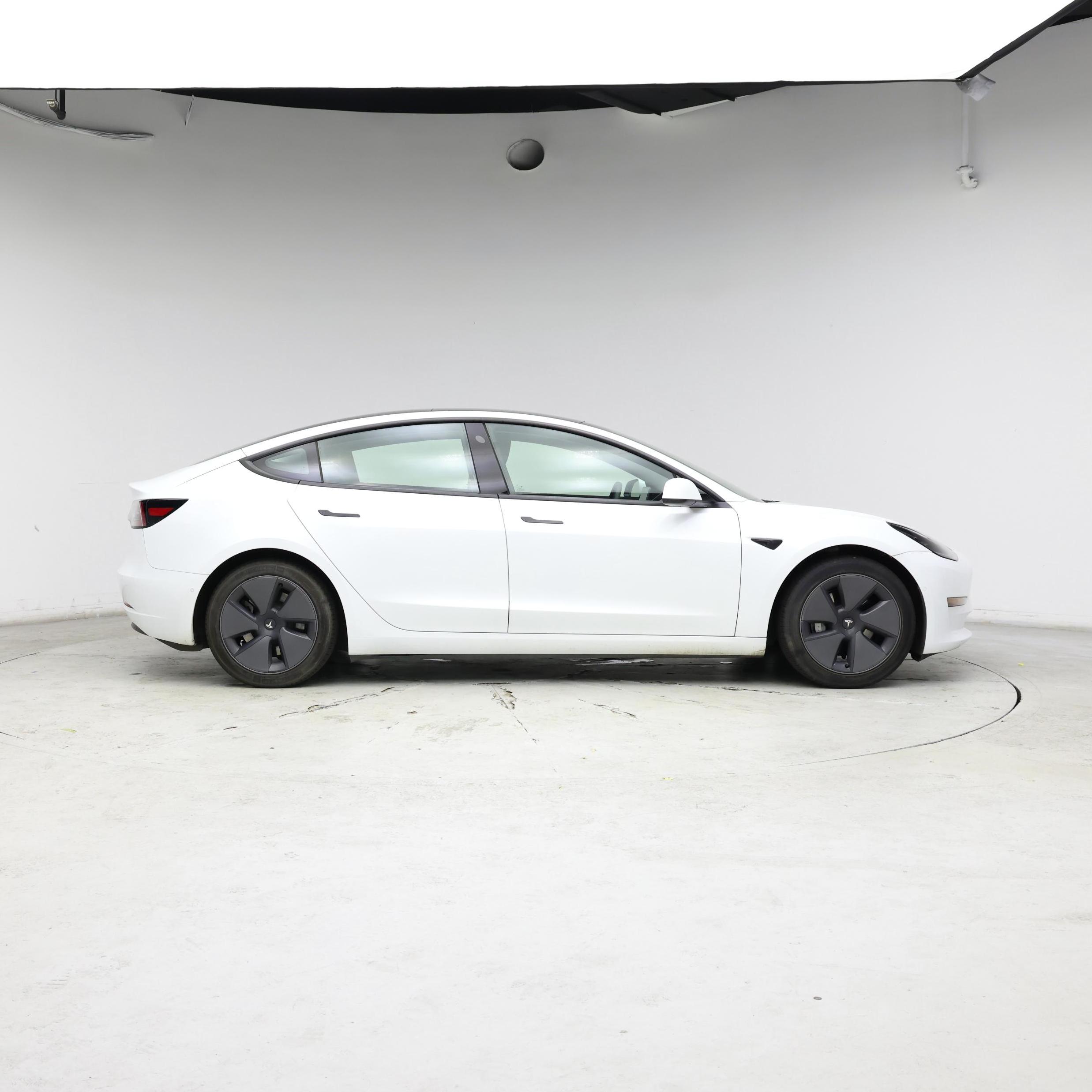 Thumbnail: 2021 Tesla Model 3 - 7