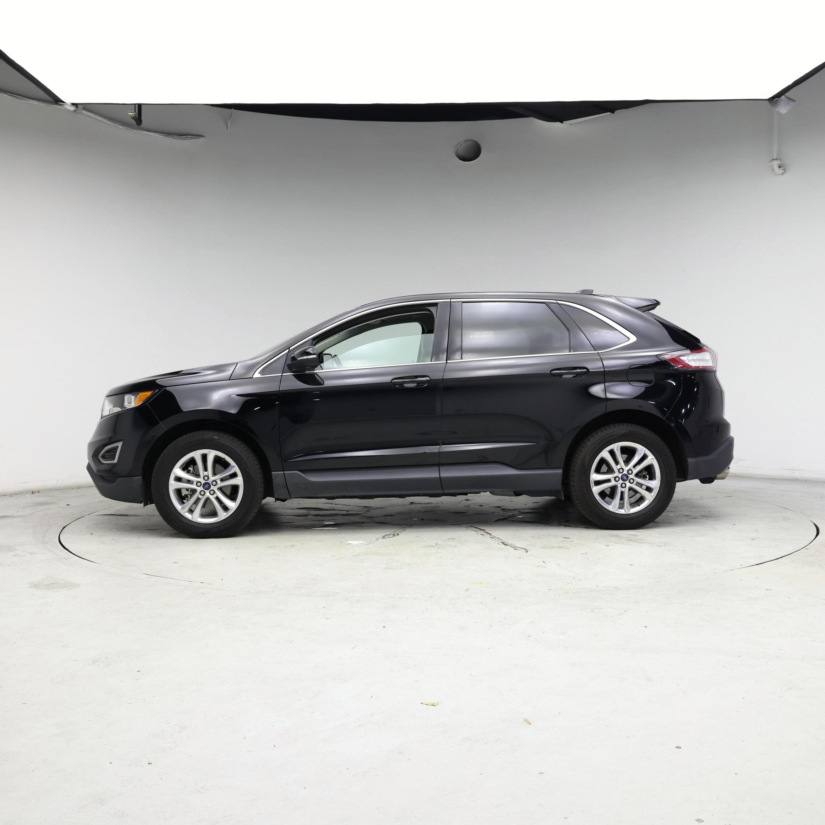 Thumbnail: 2017 Ford Edge - 3
