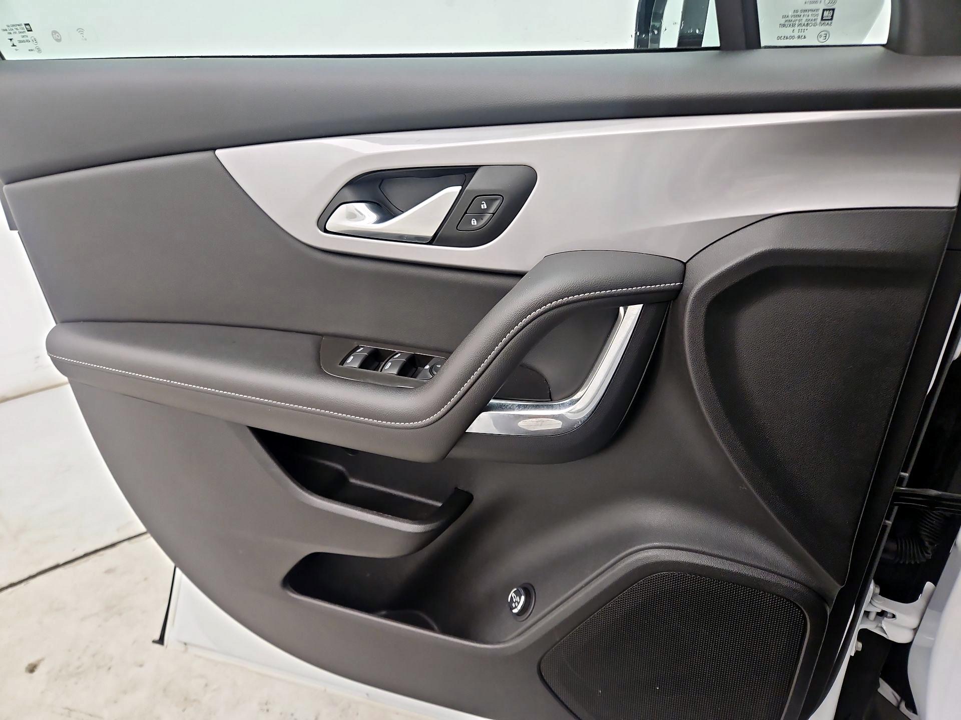 Thumbnail: 2023 Chevrolet Blazer - 12