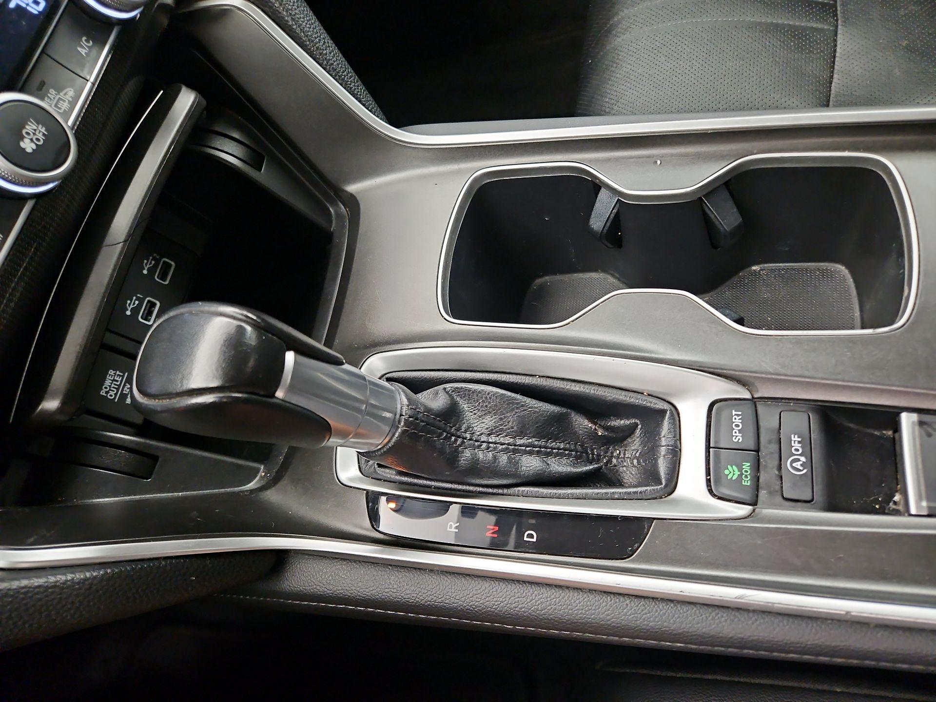 Thumbnail: 2022 Honda Accord - 17