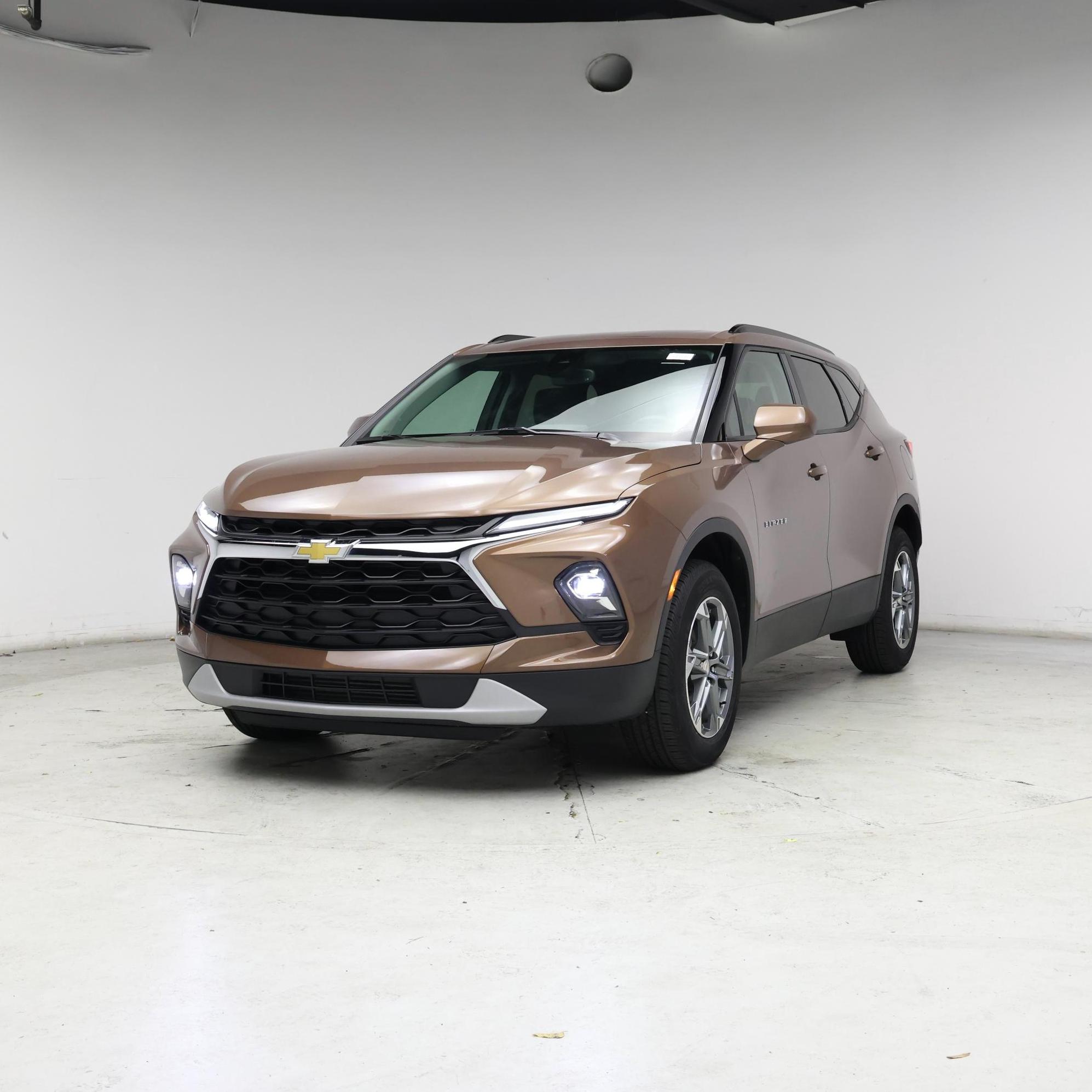 Thumbnail: 2023 Chevrolet Blazer - 4