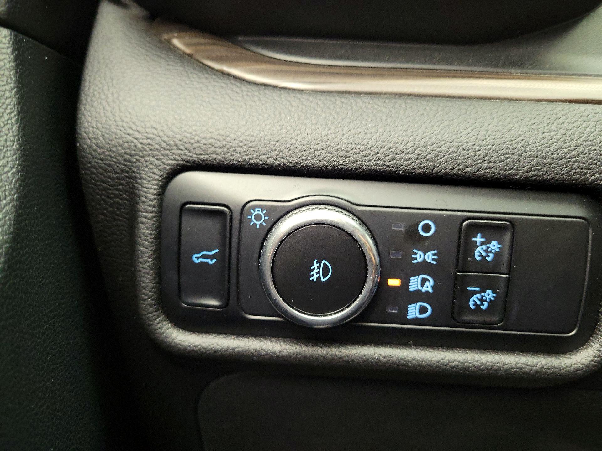 Thumbnail: 2023 Ford Explorer - 13