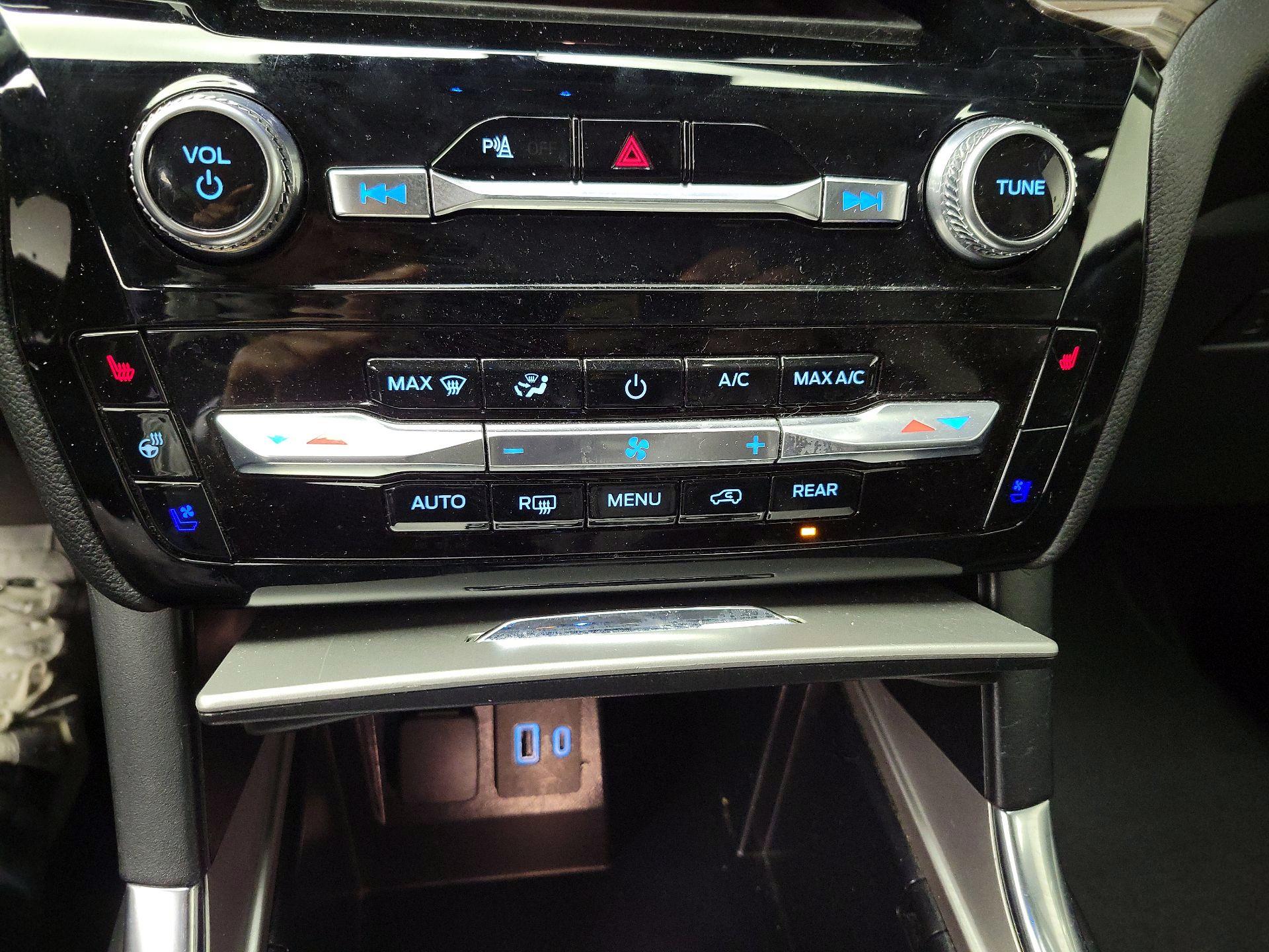 Thumbnail: 2023 Ford Explorer - 17