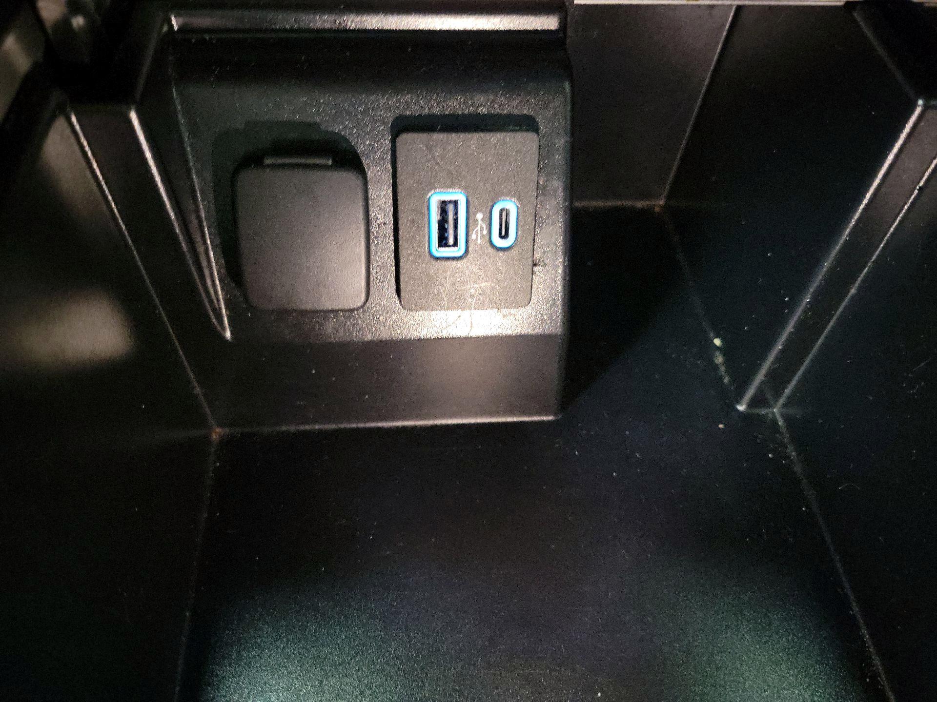 Thumbnail: 2023 Ford Explorer - 19