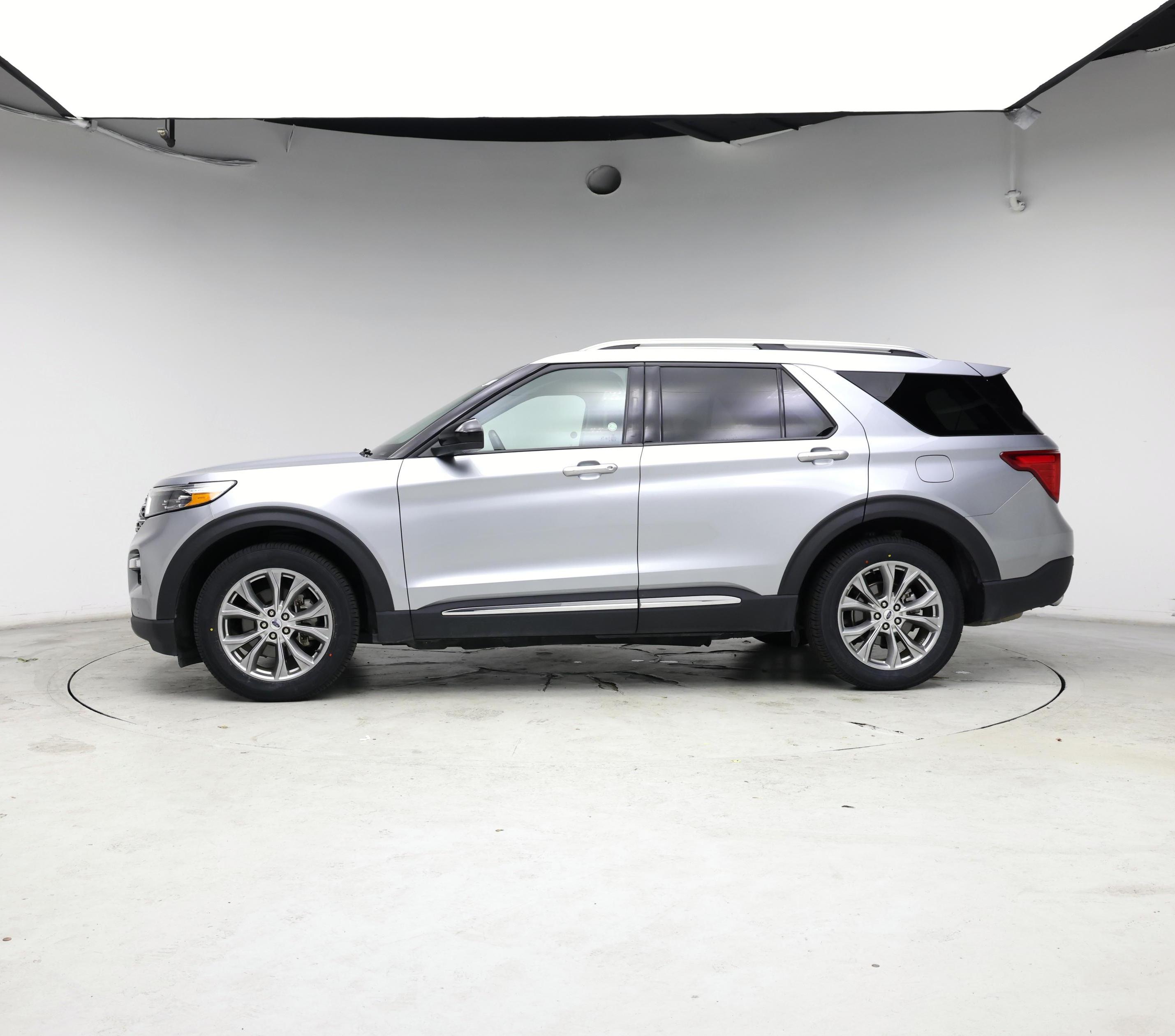 Thumbnail: 2023 Ford Explorer - 3