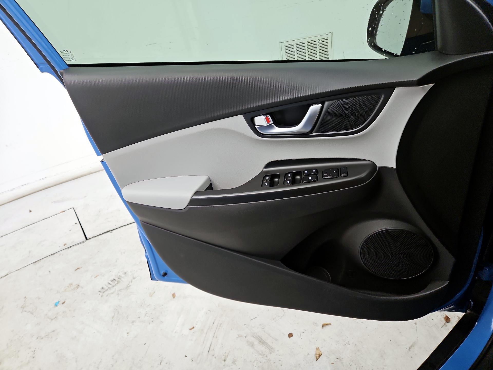 Thumbnail: 2023 Hyundai Kona - 12