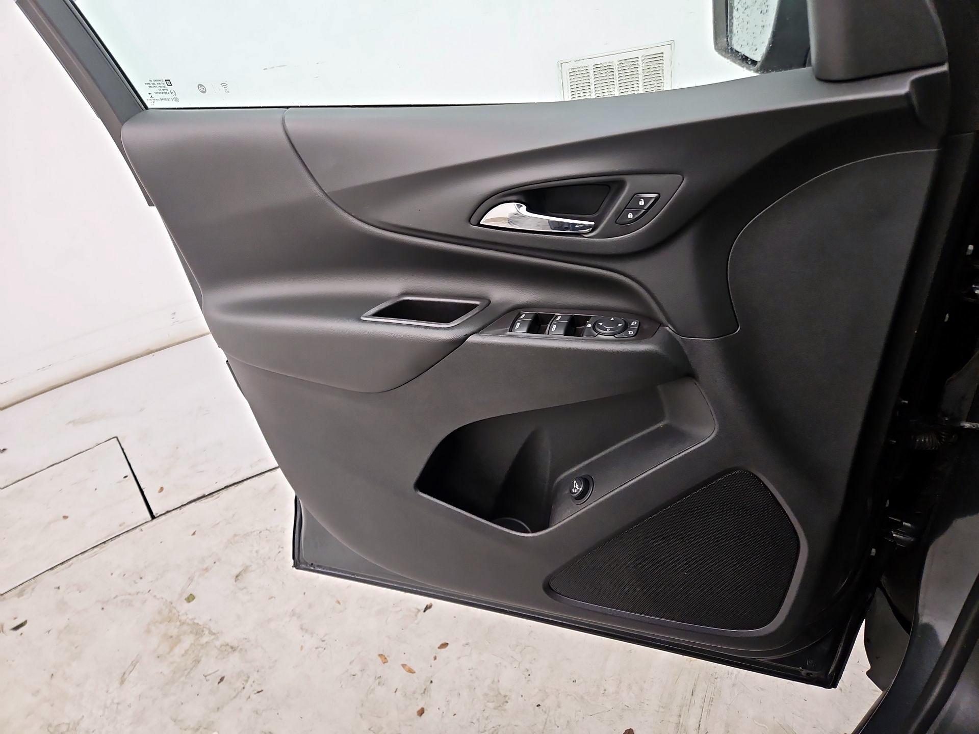 Thumbnail: 2020 Chevrolet Equinox - 12