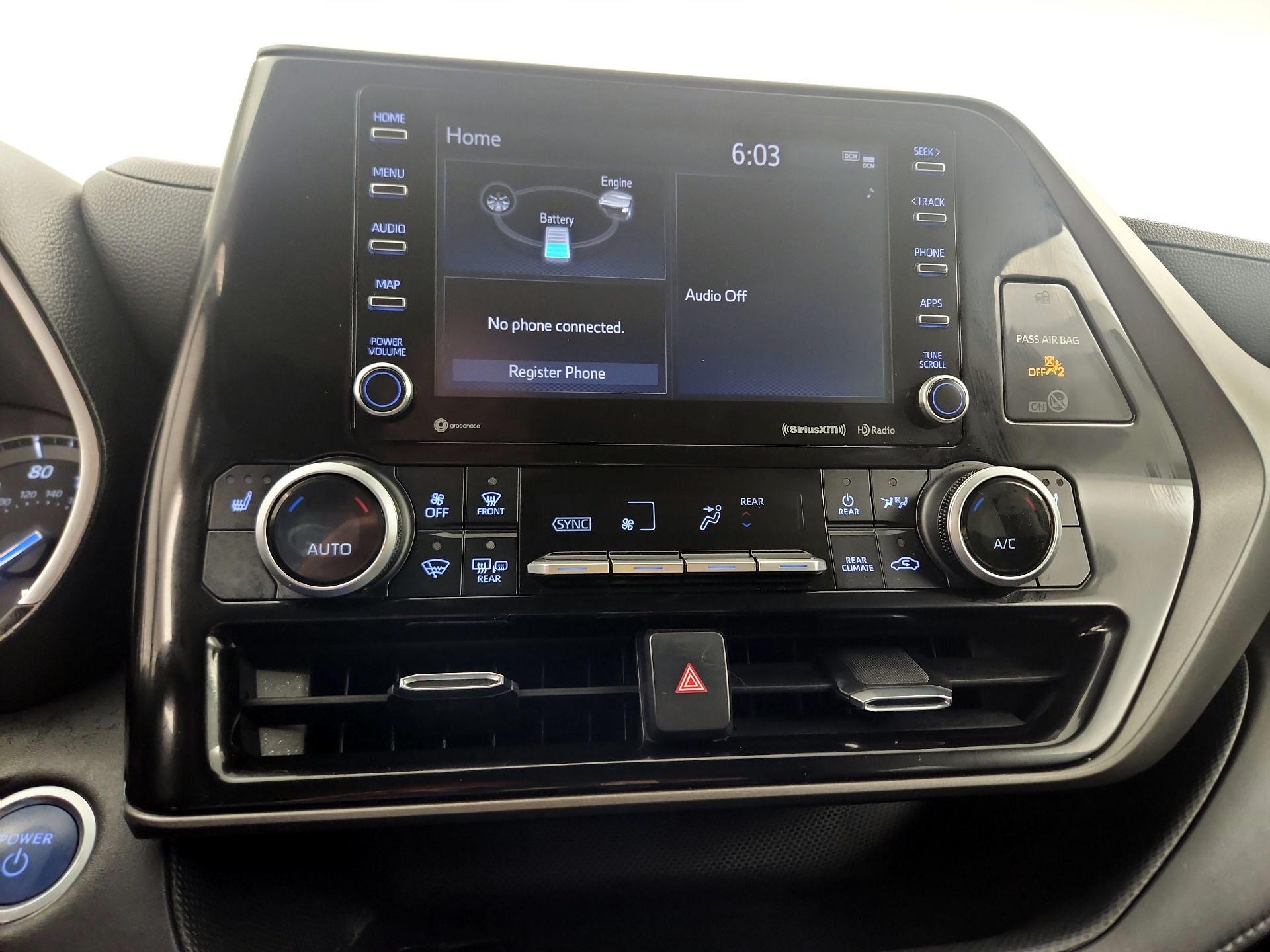 Thumbnail: 2021 Toyota Highlander - 16