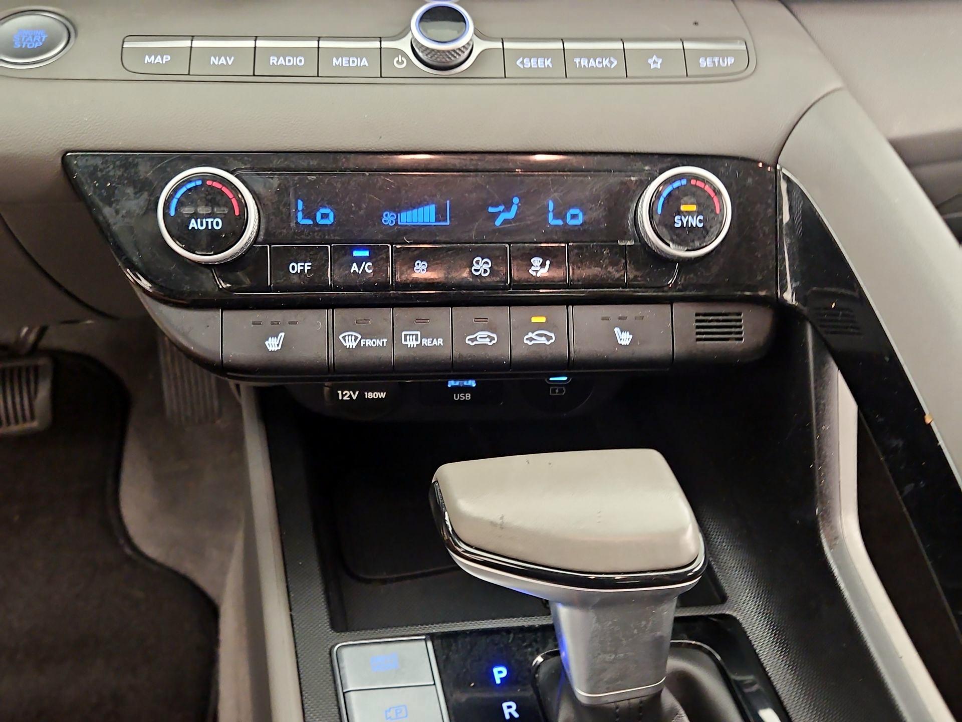 Thumbnail: 2024 Hyundai Elantra - 16