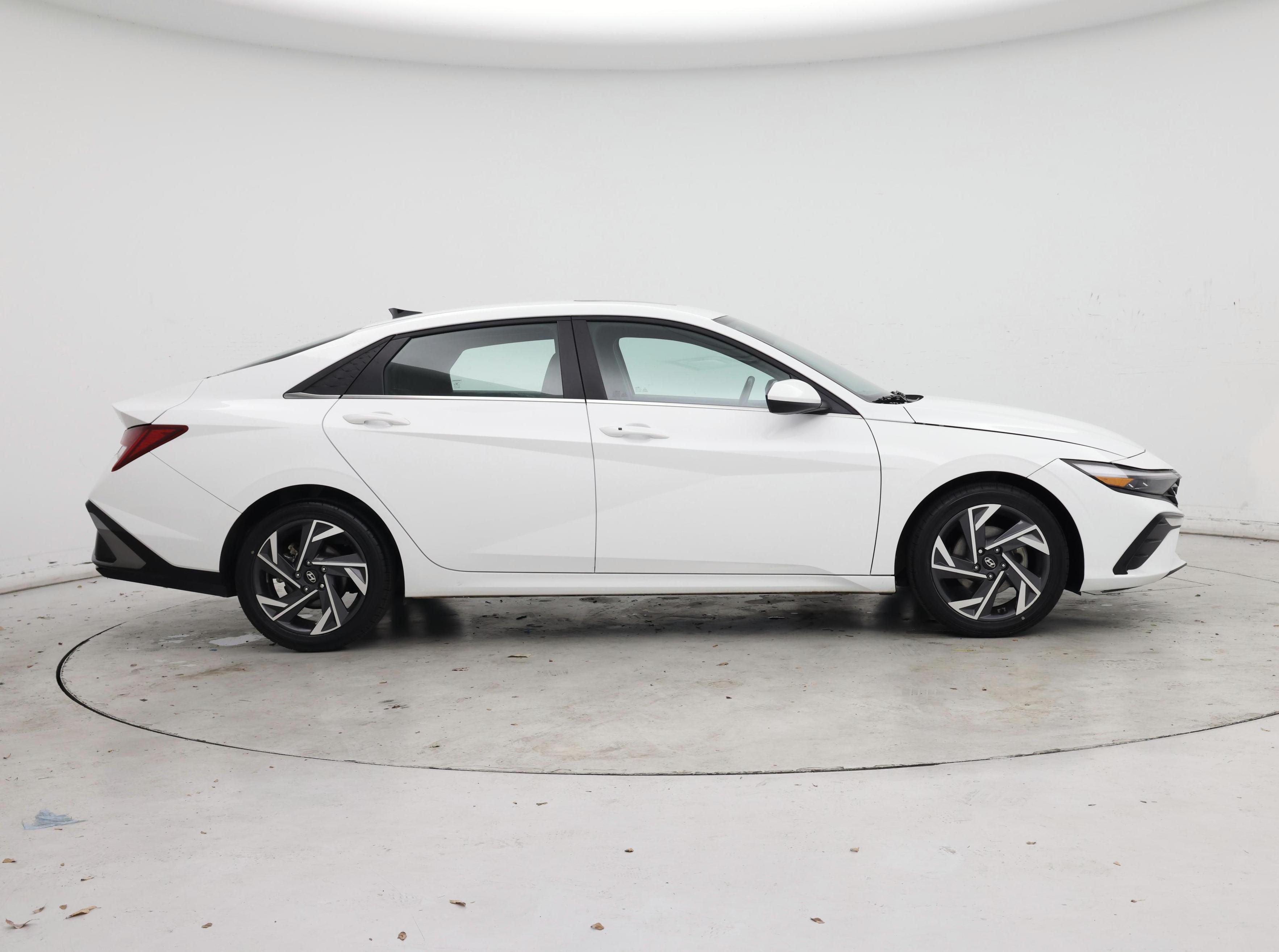 Thumbnail: 2024 Hyundai Elantra - 7