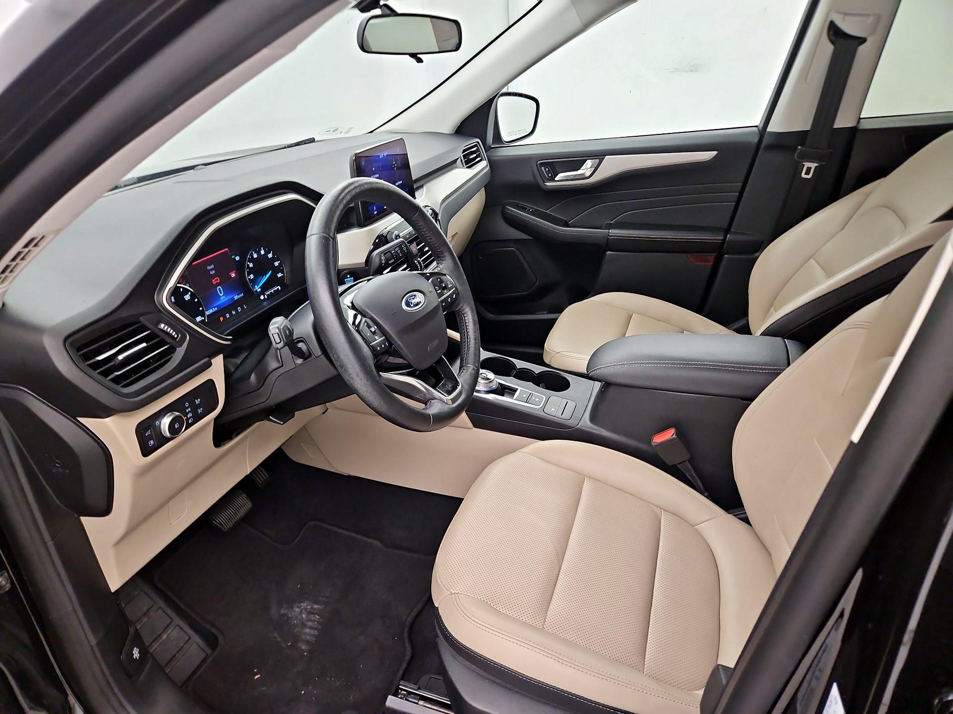 Thumbnail: 2021 Ford Escape - 11