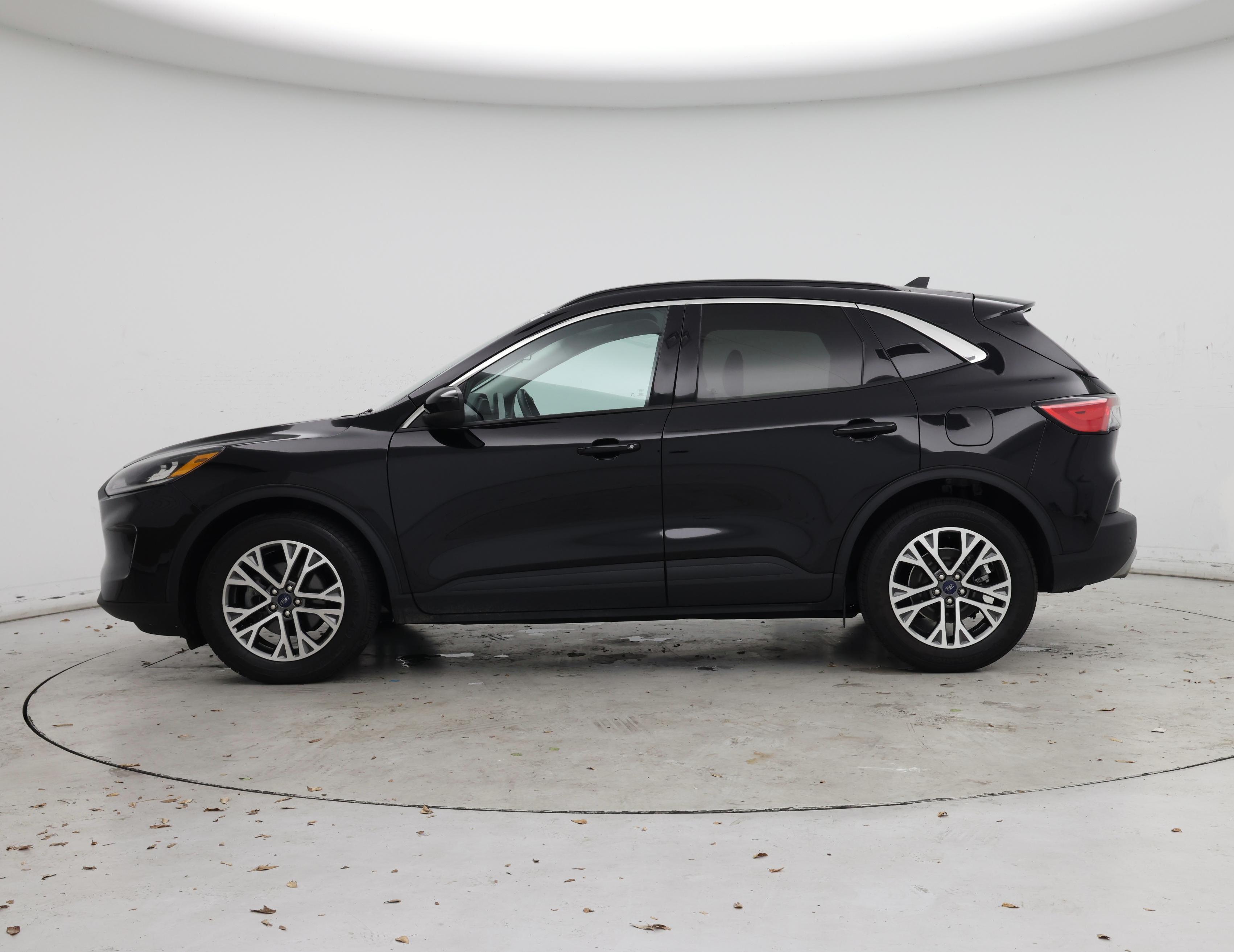Thumbnail: 2021 Ford Escape - 3