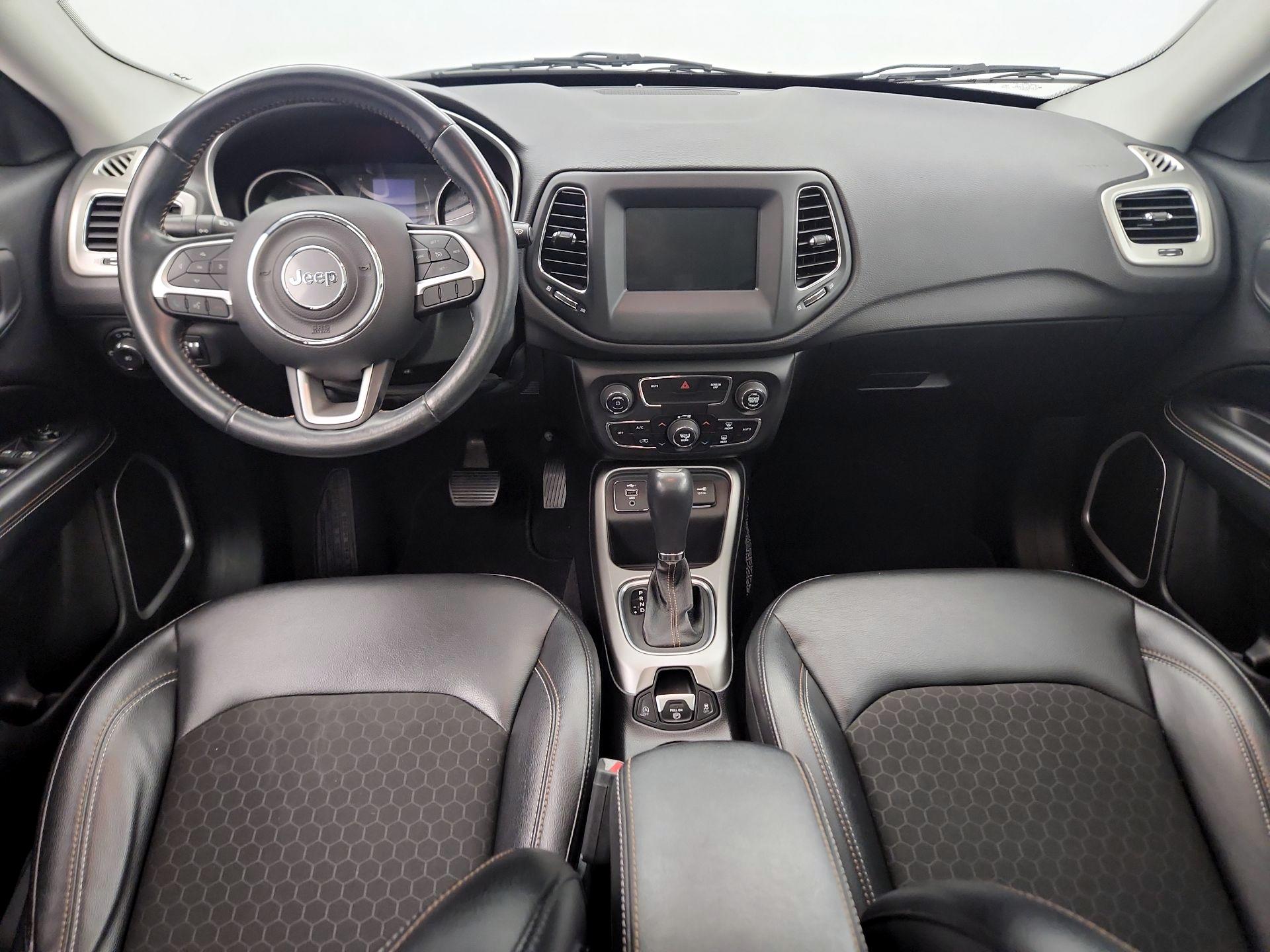 Thumbnail: 2020 Jeep Compass - 9