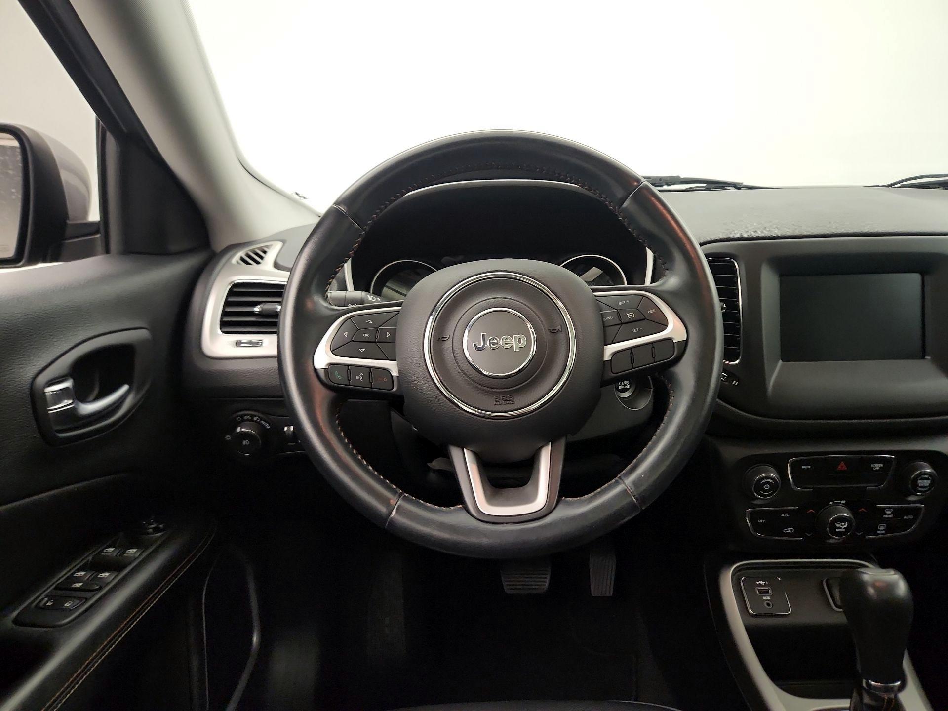 Thumbnail: 2020 Jeep Compass - 10