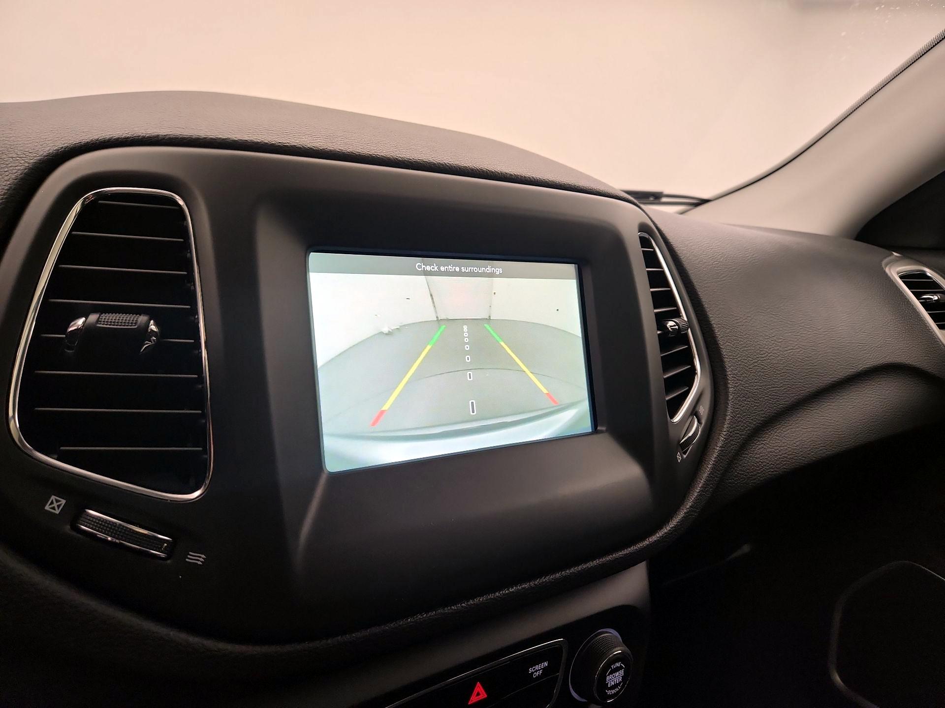 Thumbnail: 2020 Jeep Compass - 15