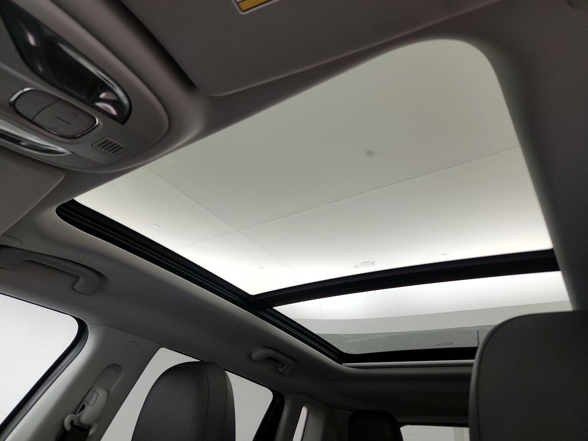 Thumbnail: 2020 Jeep Compass - 20