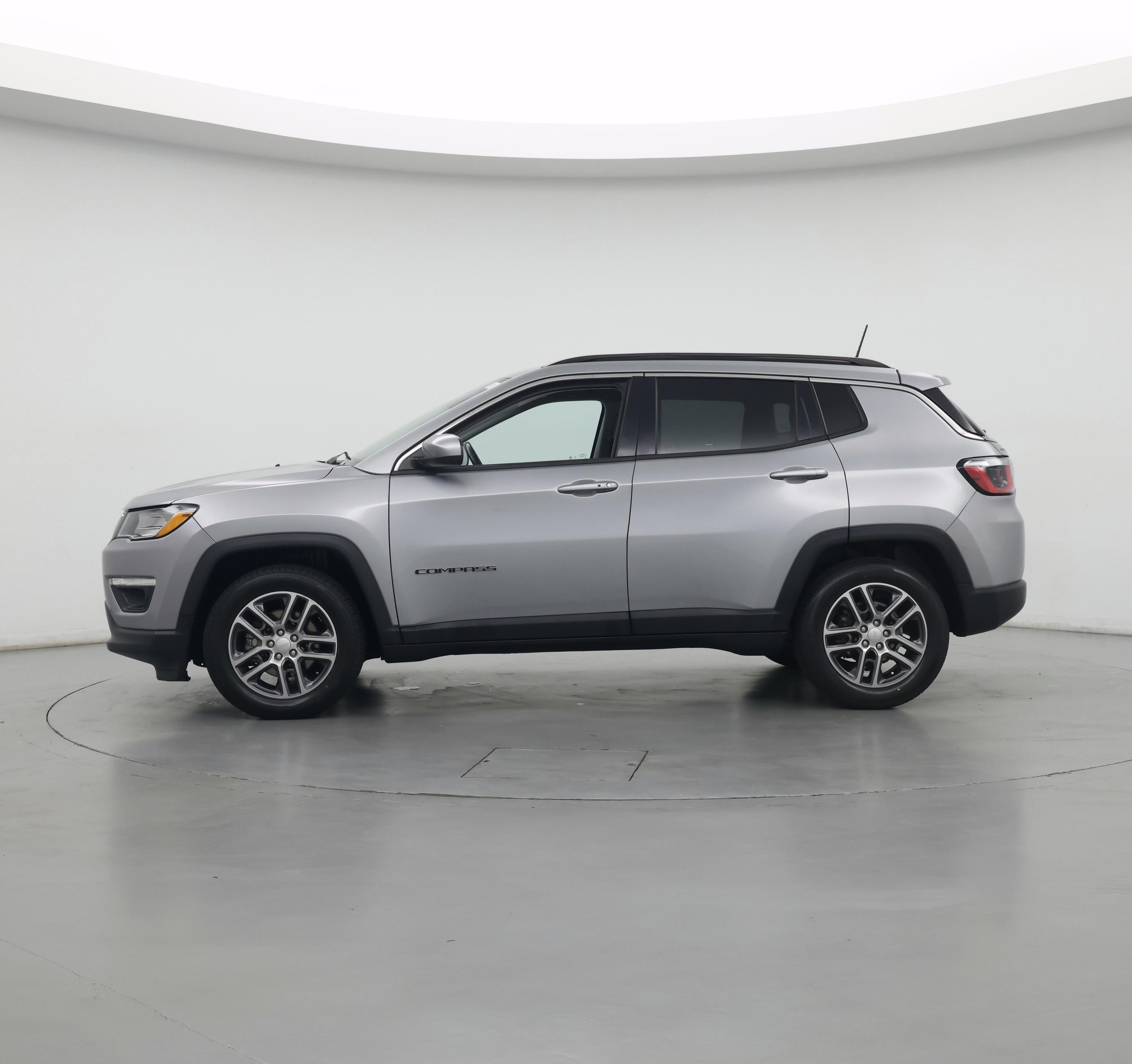 Thumbnail: 2020 Jeep Compass - 3