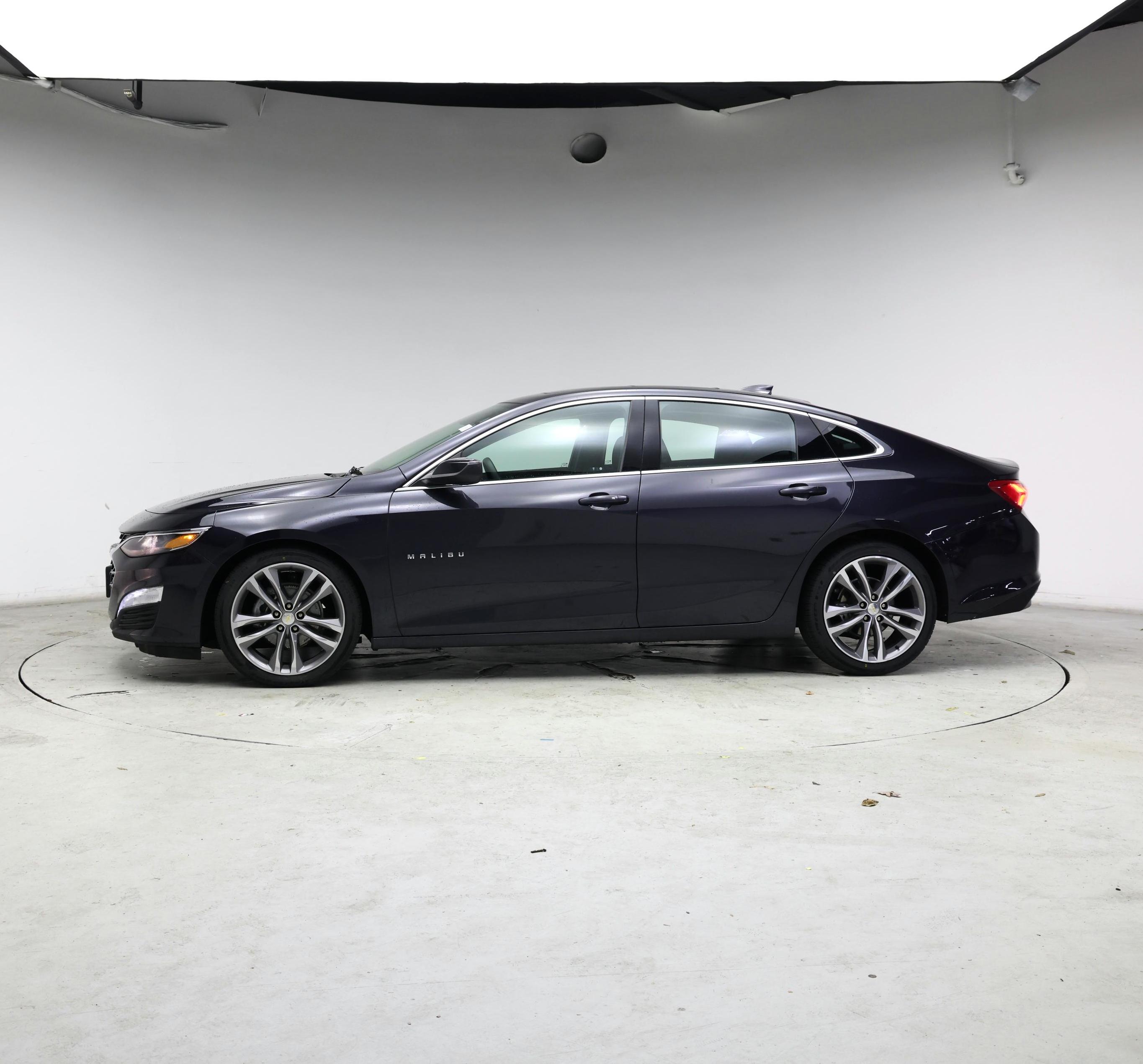 Thumbnail: 2022 Chevrolet Malibu - 3