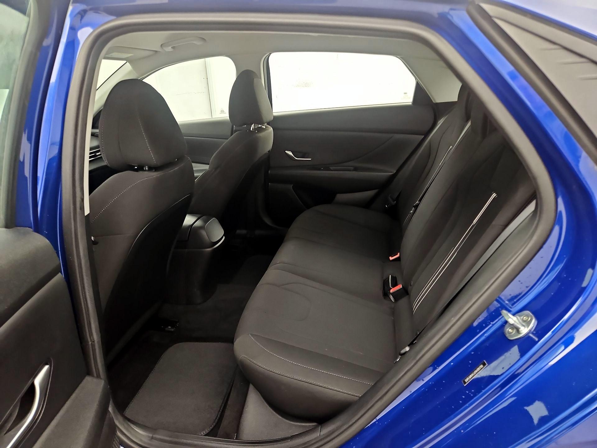 Thumbnail: 2022 Hyundai Elantra - 19