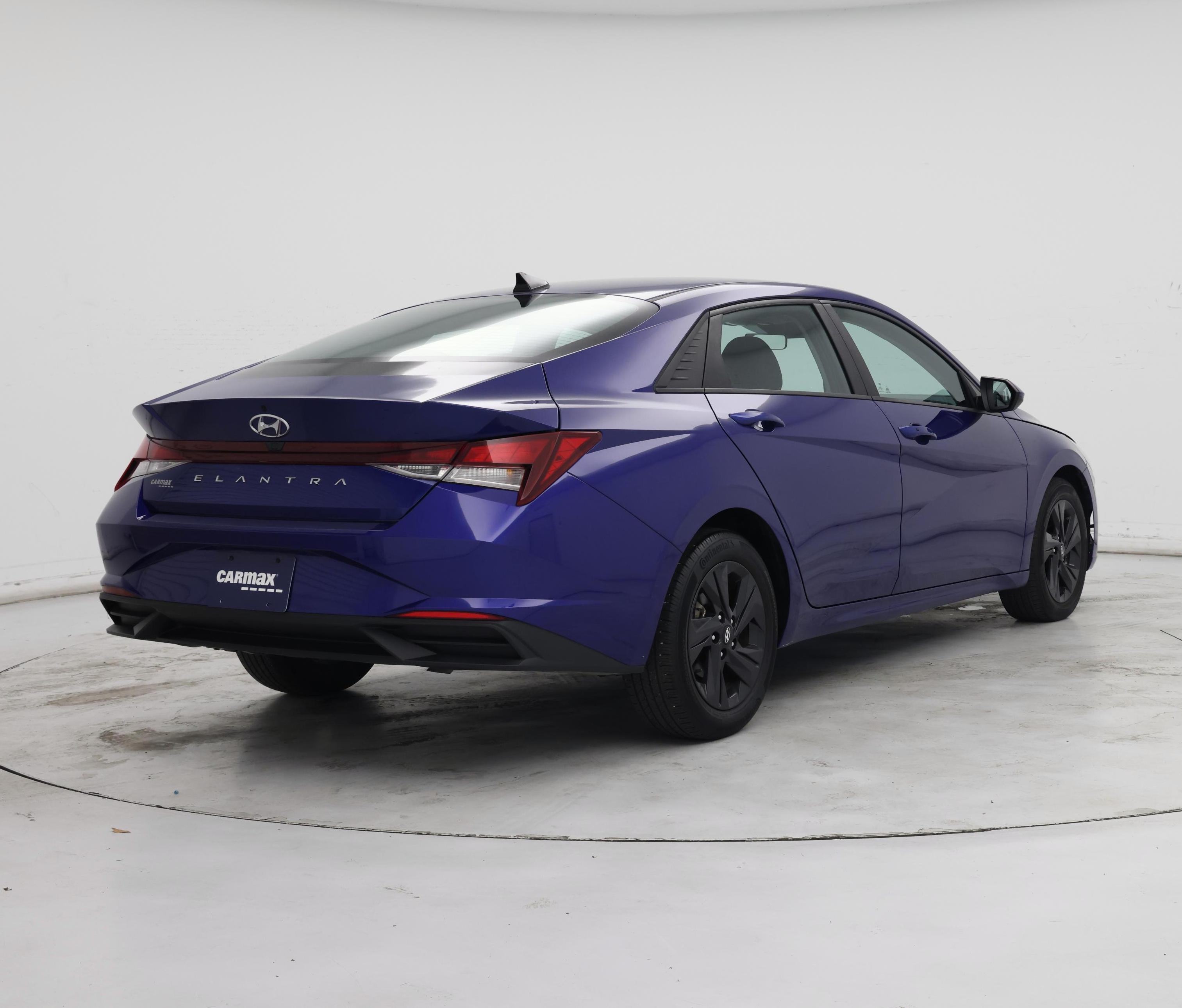 Thumbnail: 2022 Hyundai Elantra - 8