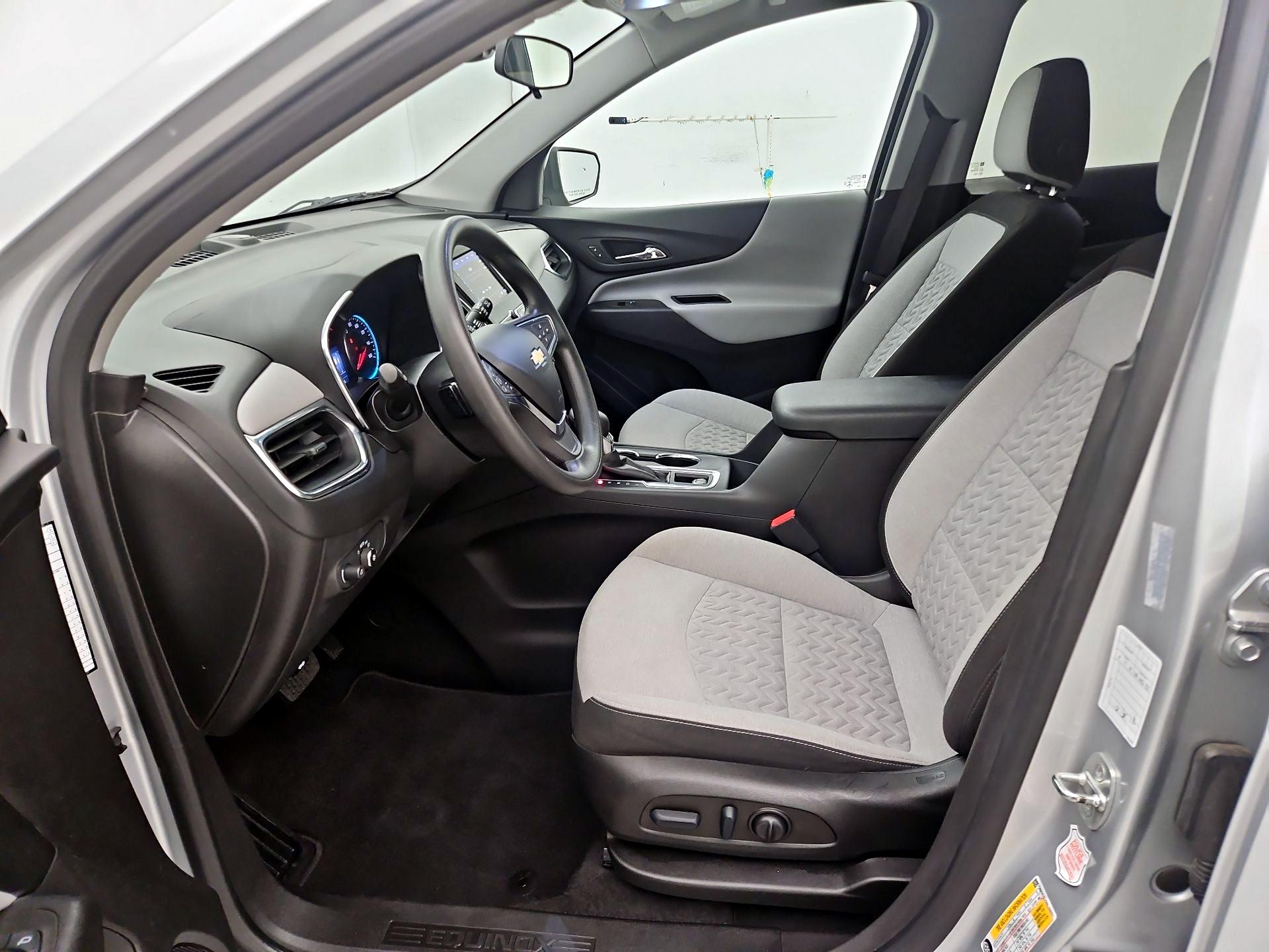 Thumbnail: 2022 Chevrolet Equinox - 11