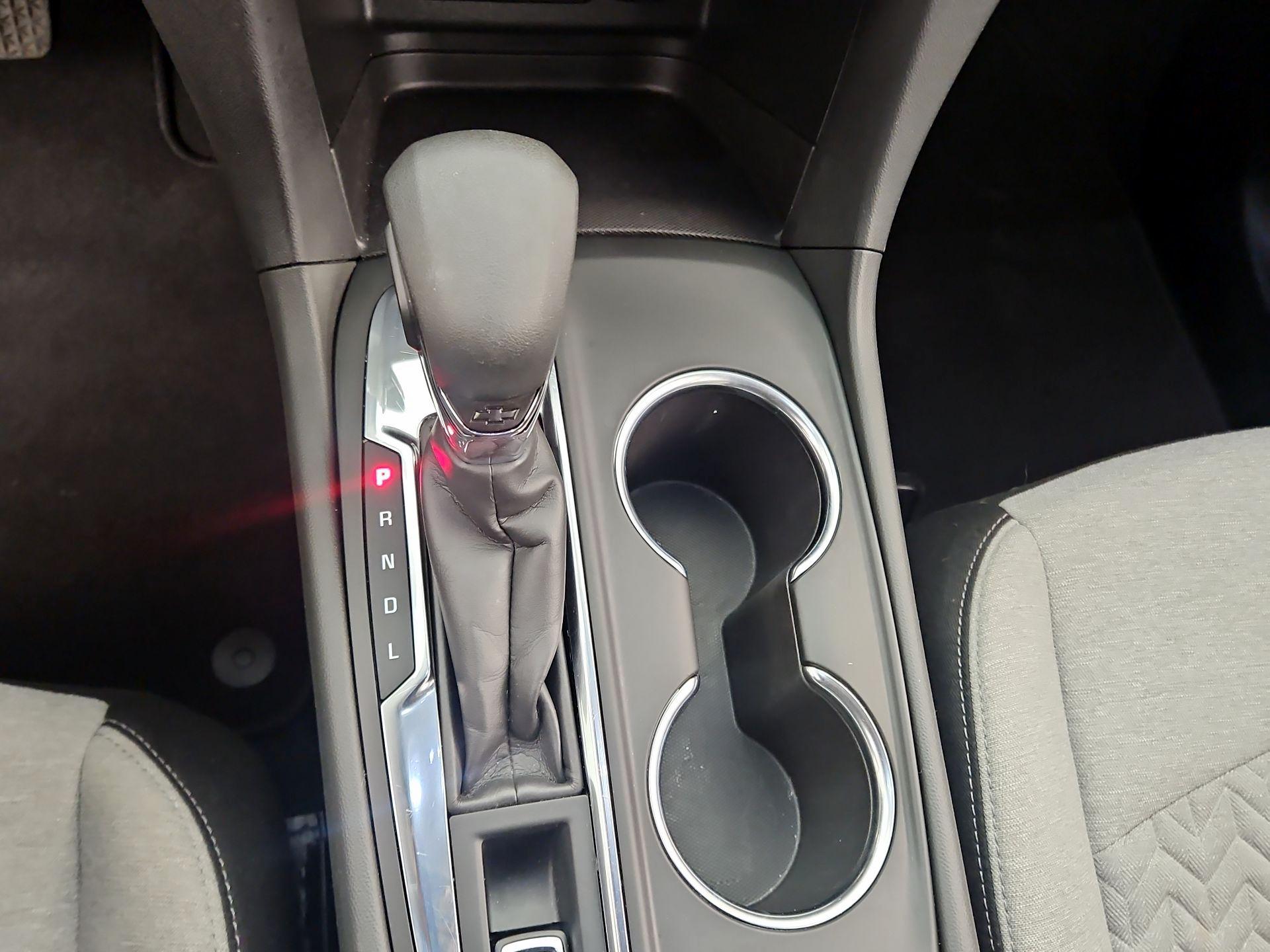 Thumbnail: 2022 Chevrolet Equinox - 17