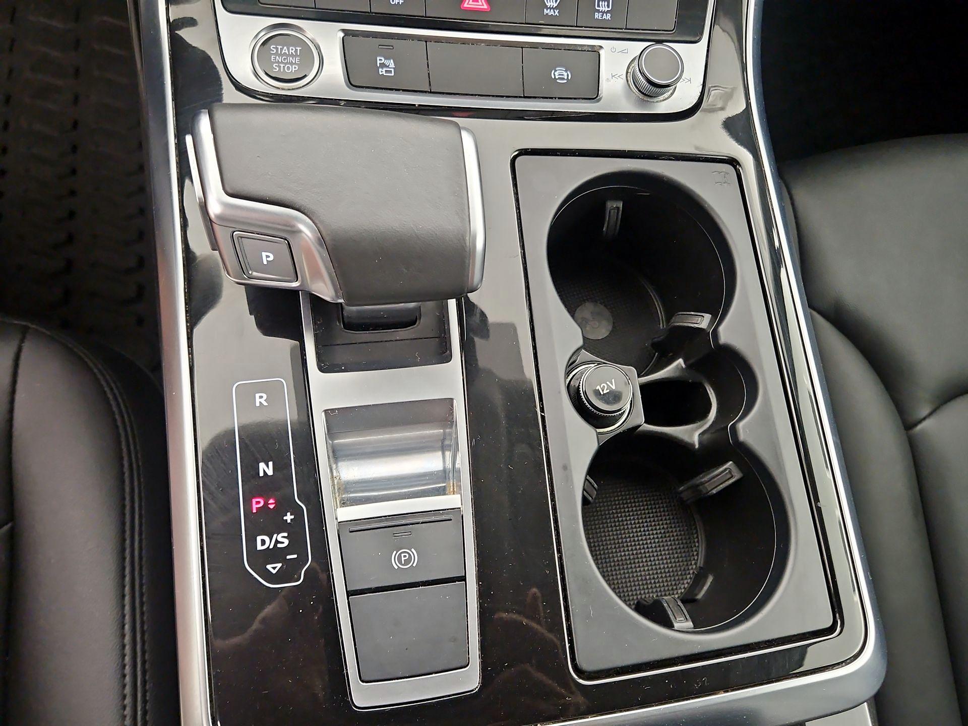 Thumbnail: 2022 Audi Q7 - 17