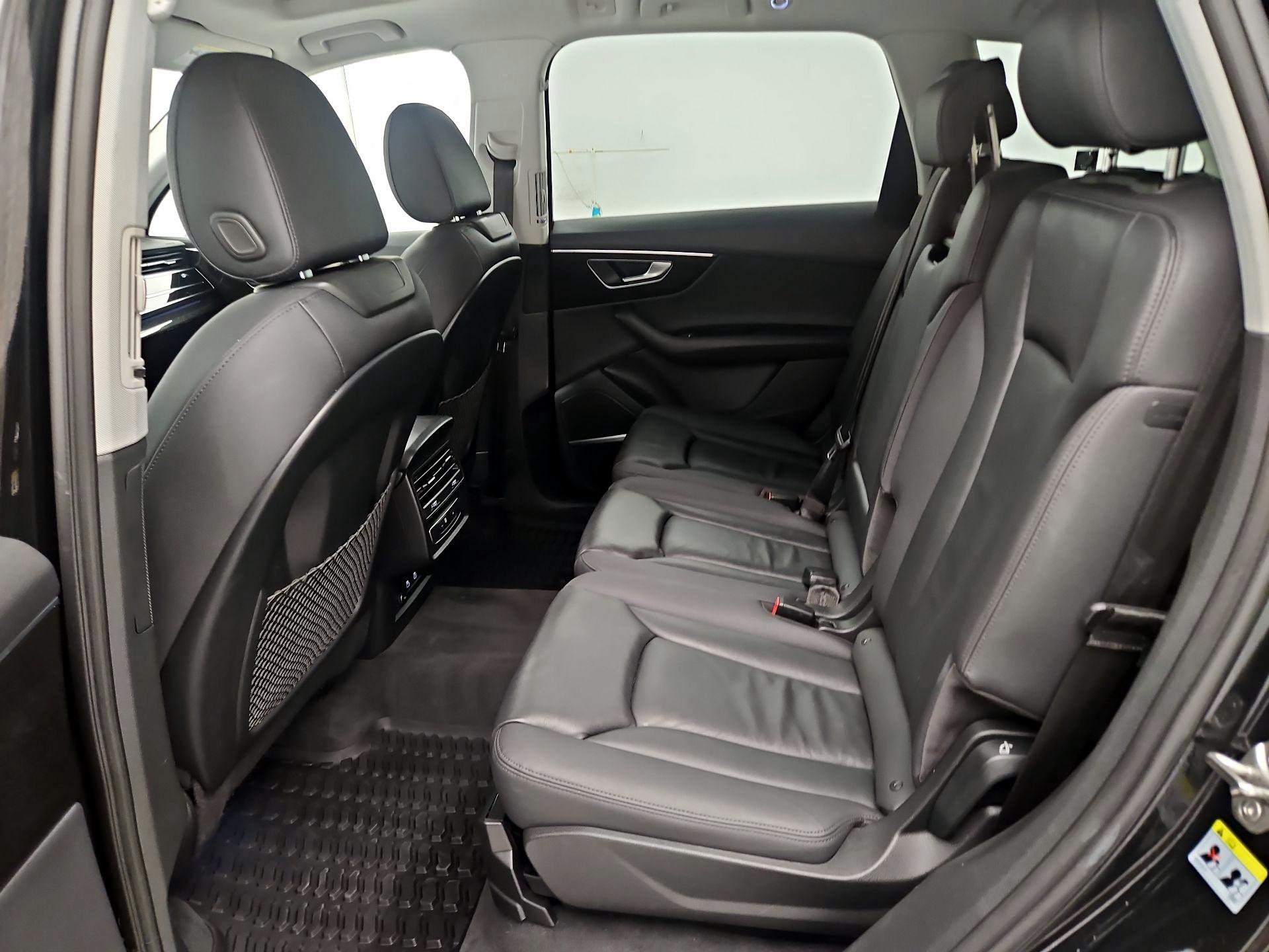 Thumbnail: 2022 Audi Q7 - 19