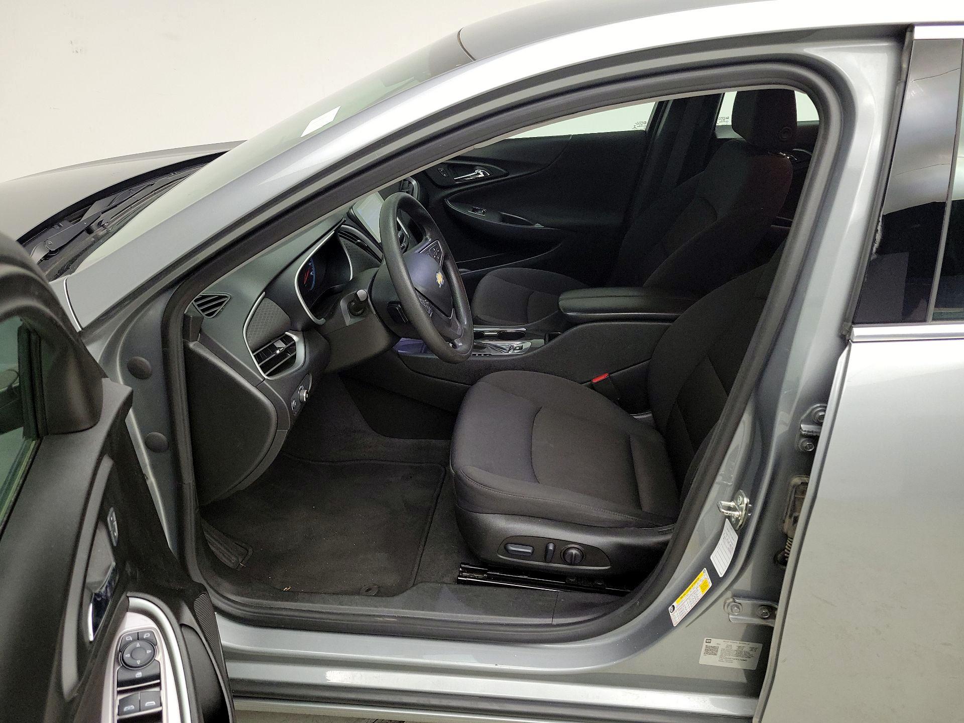 Thumbnail: 2023 Chevrolet Malibu - 11