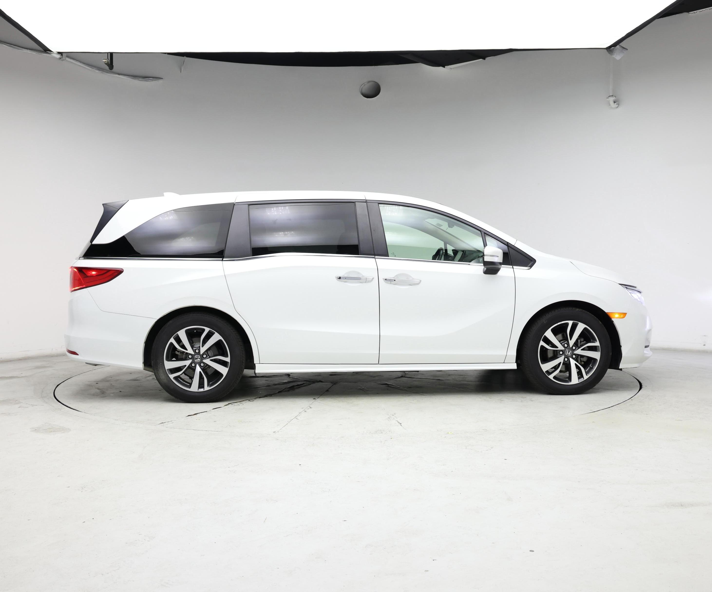 Thumbnail: 2021 Honda Odyssey - 7