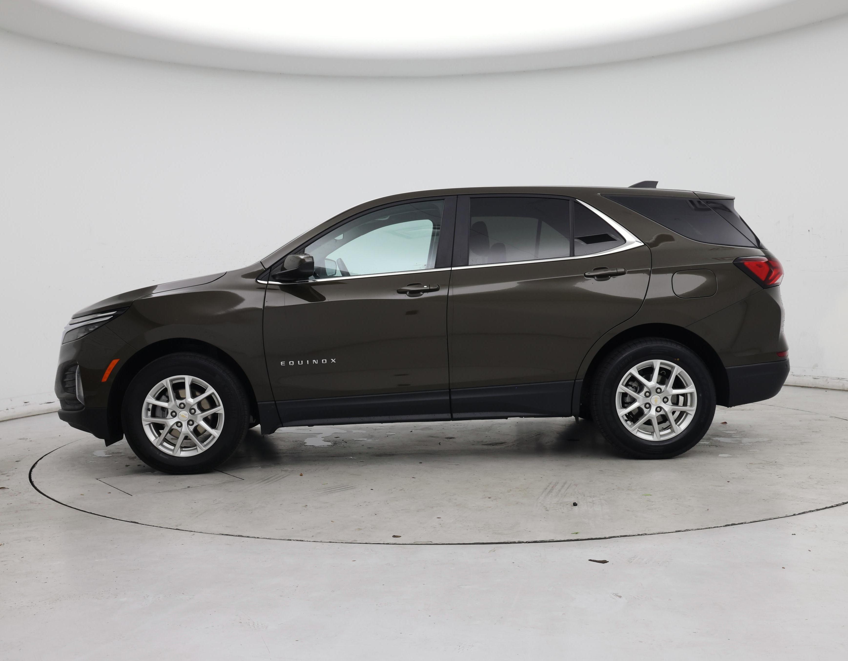Thumbnail: 2023 Chevrolet Equinox - 3