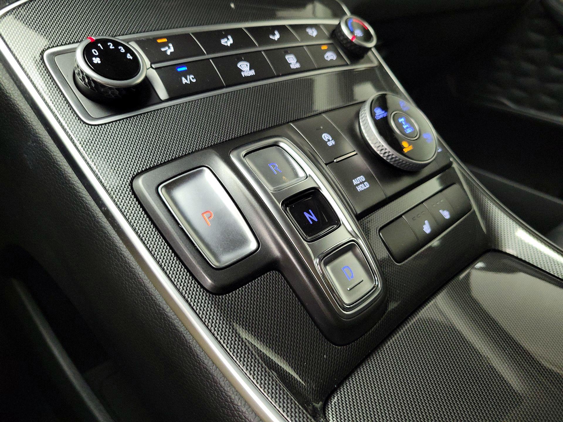 Thumbnail: 2022 Hyundai Santa Fe - 17