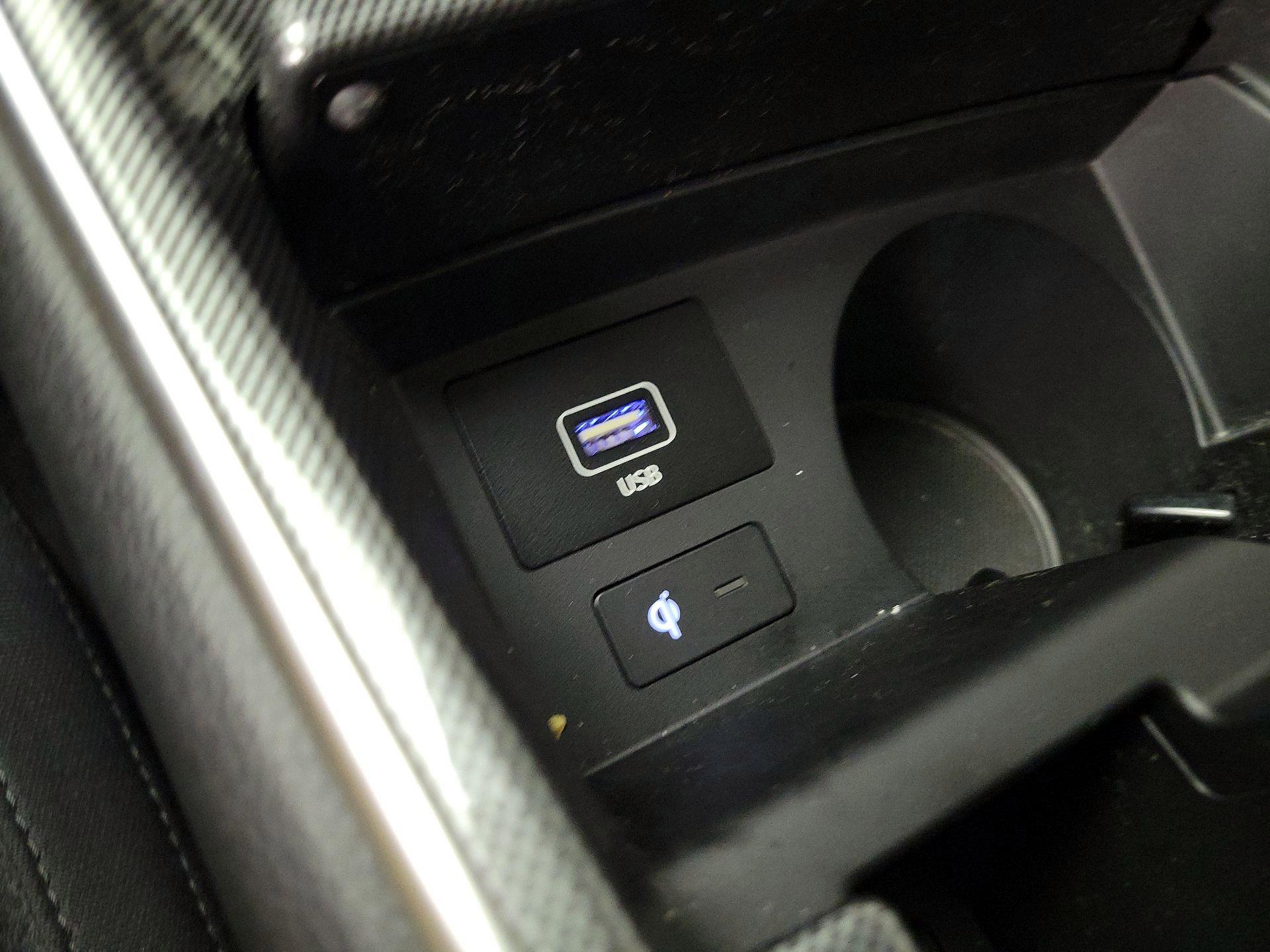 Thumbnail: 2022 Hyundai Santa Fe - 18