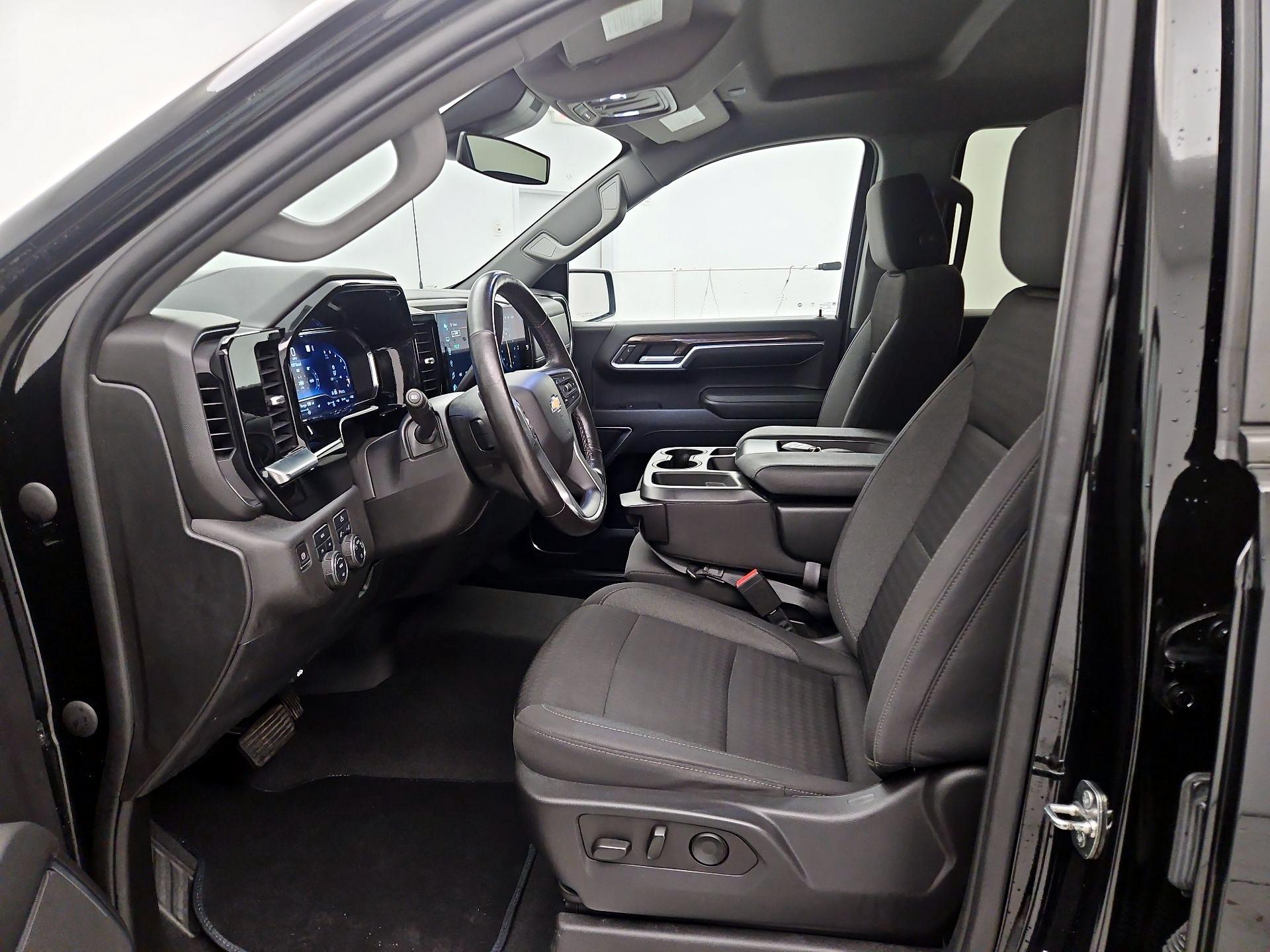 Thumbnail: 2022 Chevrolet Silverado 1500 - 11