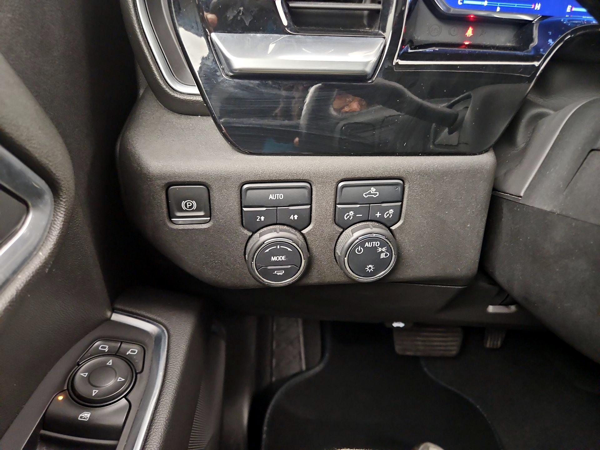 Thumbnail: 2022 Chevrolet Silverado 1500 - 13